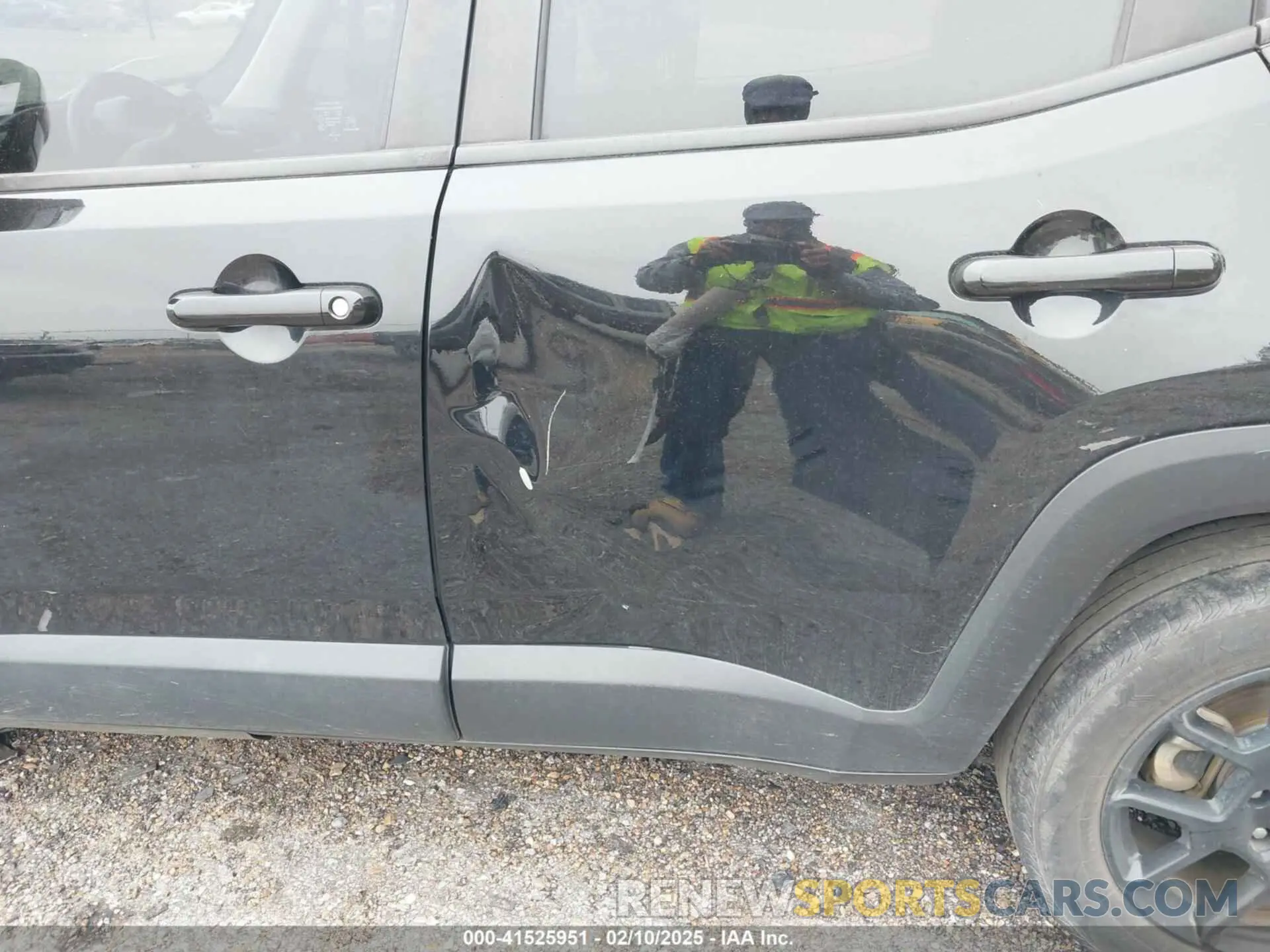 18 Photograph of a damaged car ZACNJABB6LPL74339 JEEP RENEGADE 2020