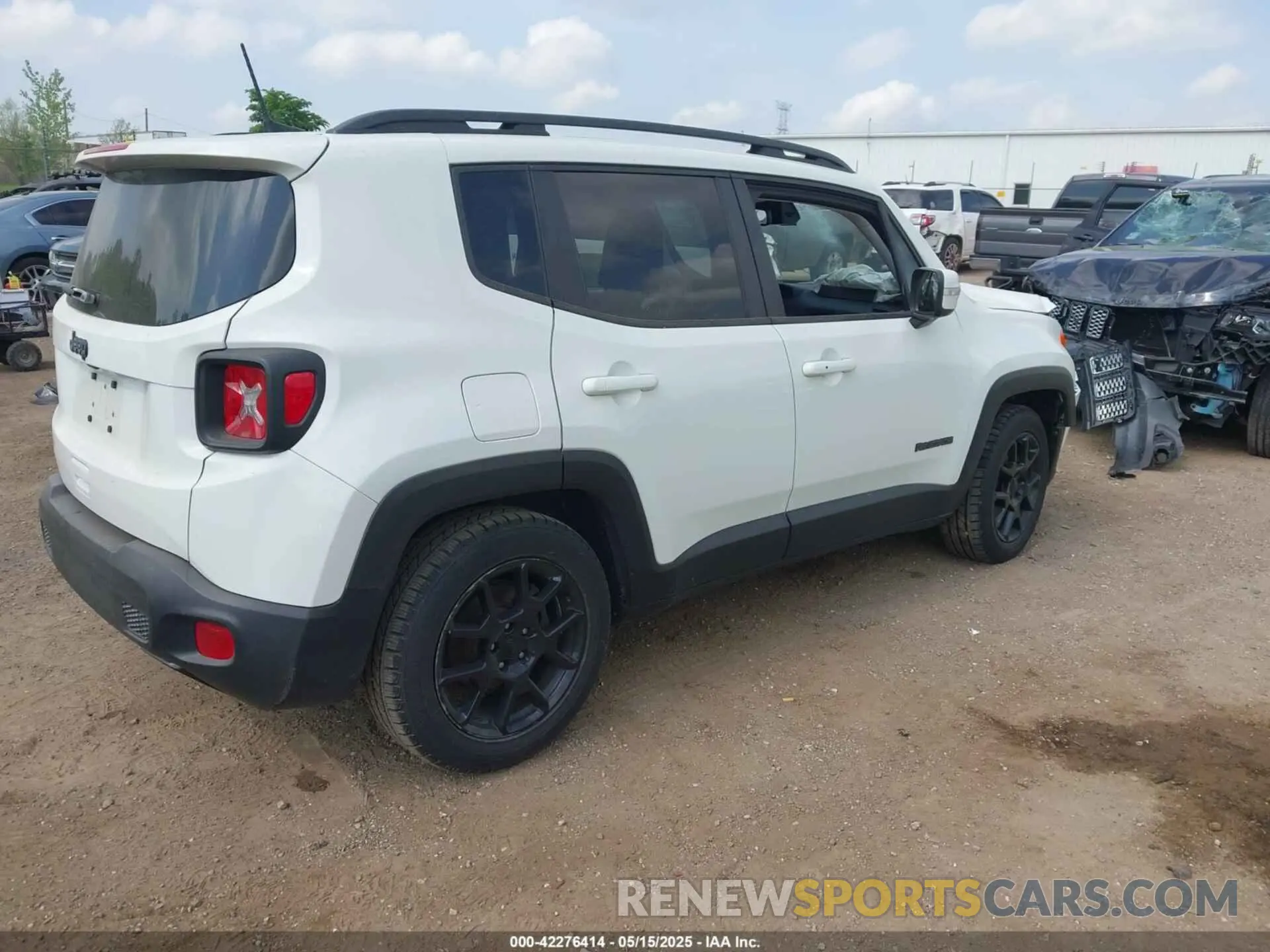 4 Фотография поврежденного автомобиля ZACNJABB7LPL02453 JEEP RENEGADE 2020