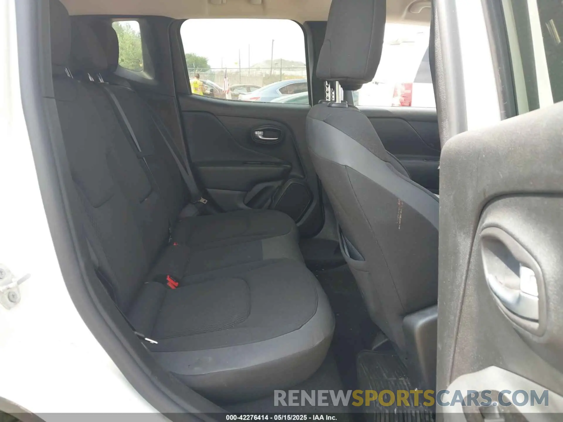 8 Фотография поврежденного автомобиля ZACNJABB7LPL02453 JEEP RENEGADE 2020