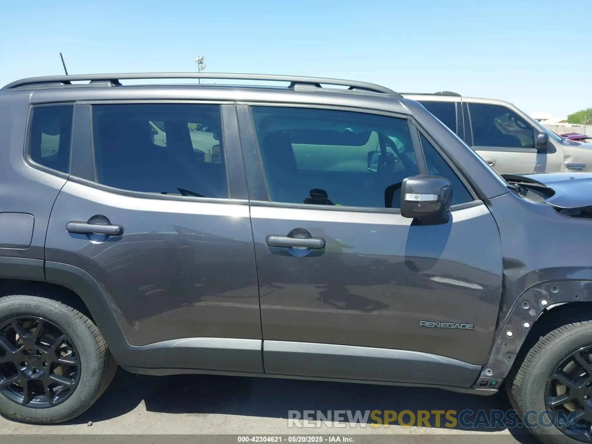 12 Photograph of a damaged car ZACNJABB7LPL12187 JEEP RENEGADE 2020