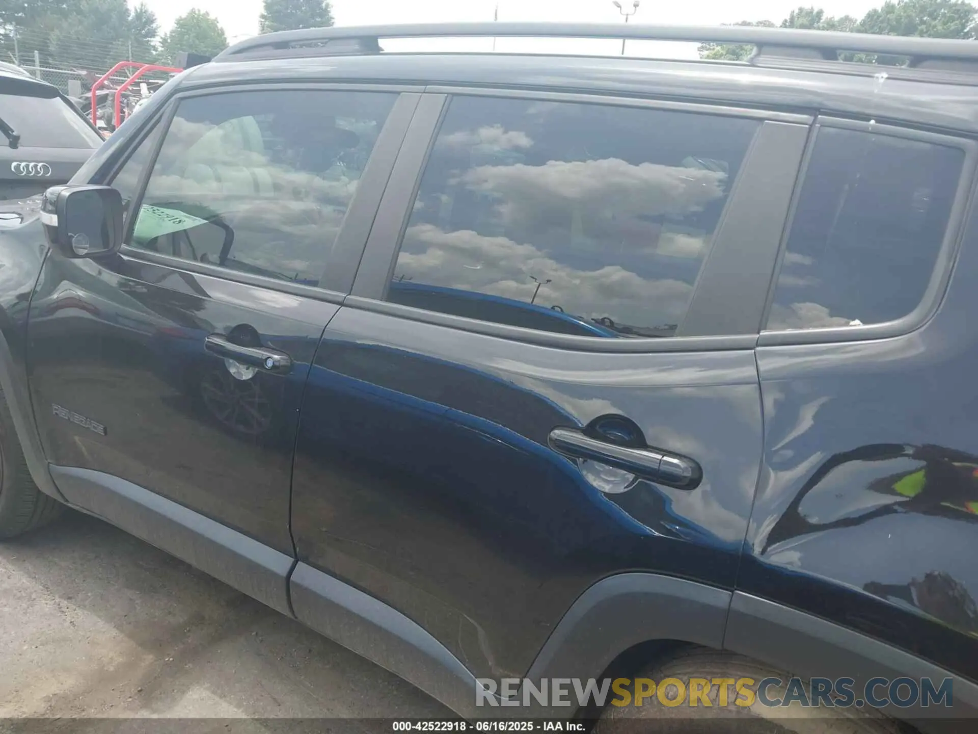 14 Фотография поврежденного автомобиля ZACNJABB8LPL16362 JEEP RENEGADE 2020