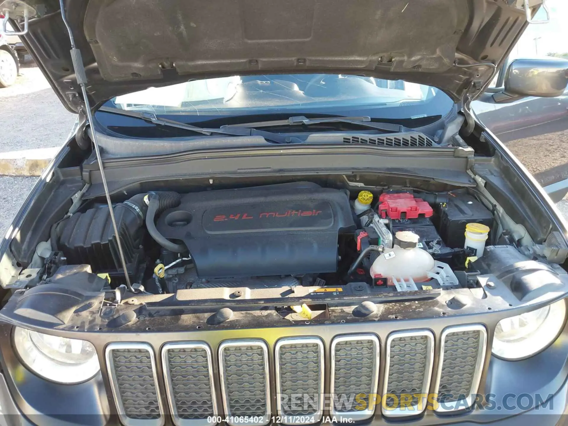 10 Photograph of a damaged car ZACNJABB8LPL25157 JEEP RENEGADE 2020