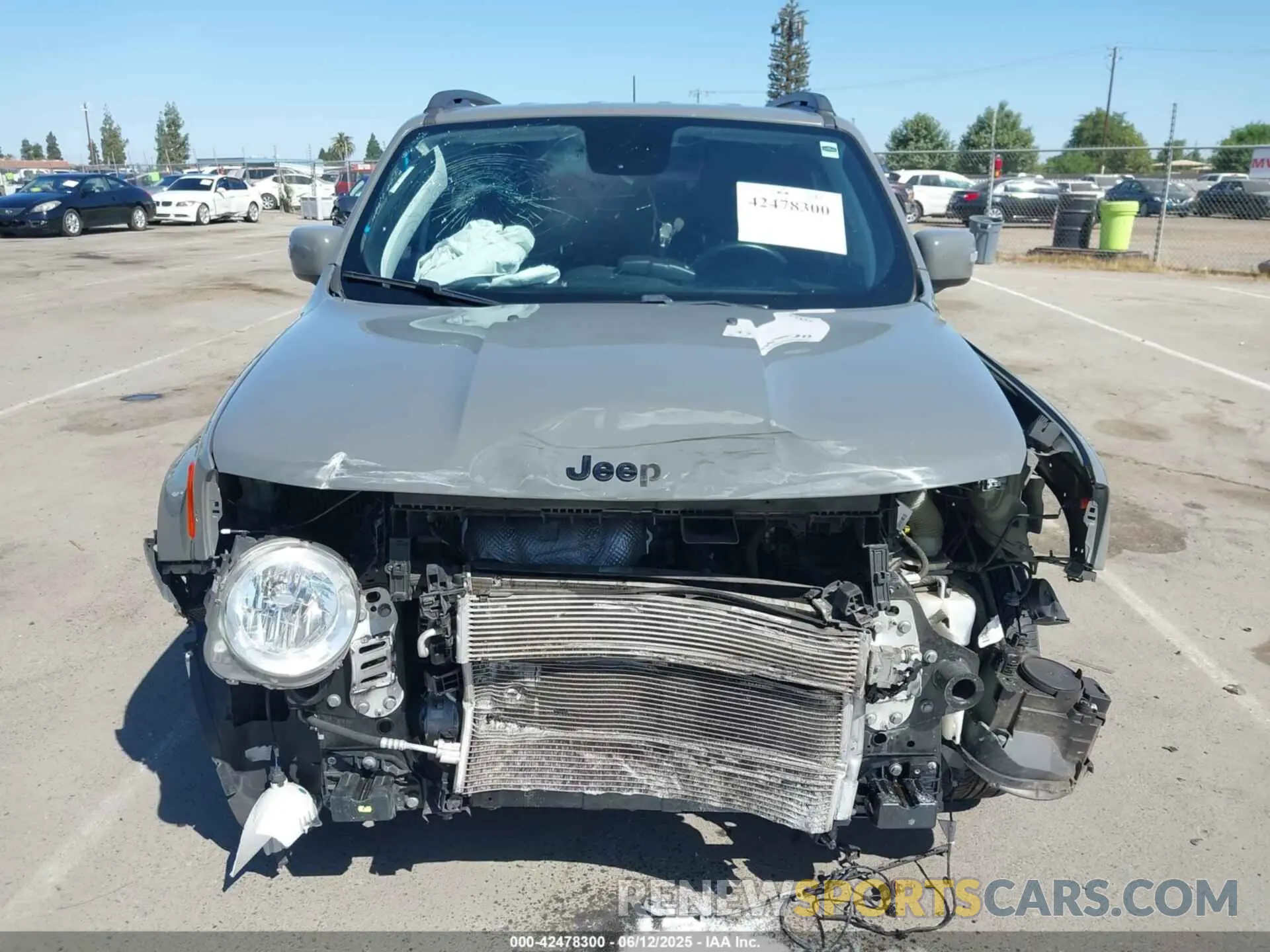 13 Фотография поврежденного автомобиля ZACNJABB8LPL31928 JEEP RENEGADE 2020