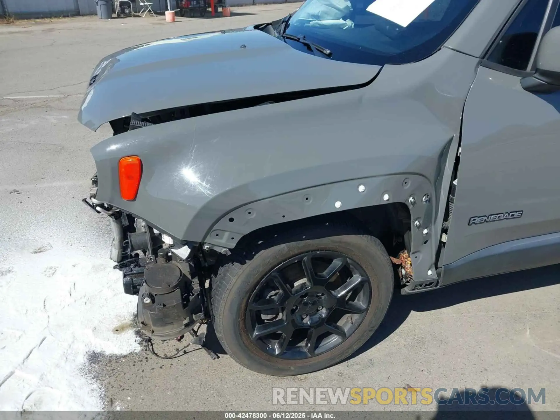 18 Фотография поврежденного автомобиля ZACNJABB8LPL31928 JEEP RENEGADE 2020