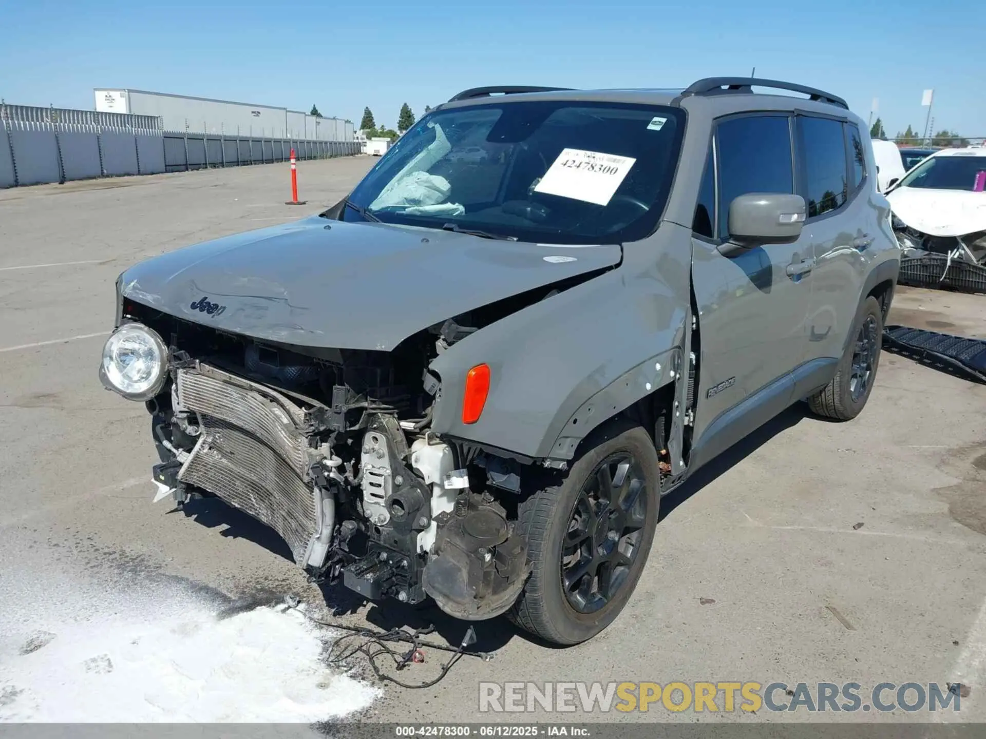 2 Фотография поврежденного автомобиля ZACNJABB8LPL31928 JEEP RENEGADE 2020