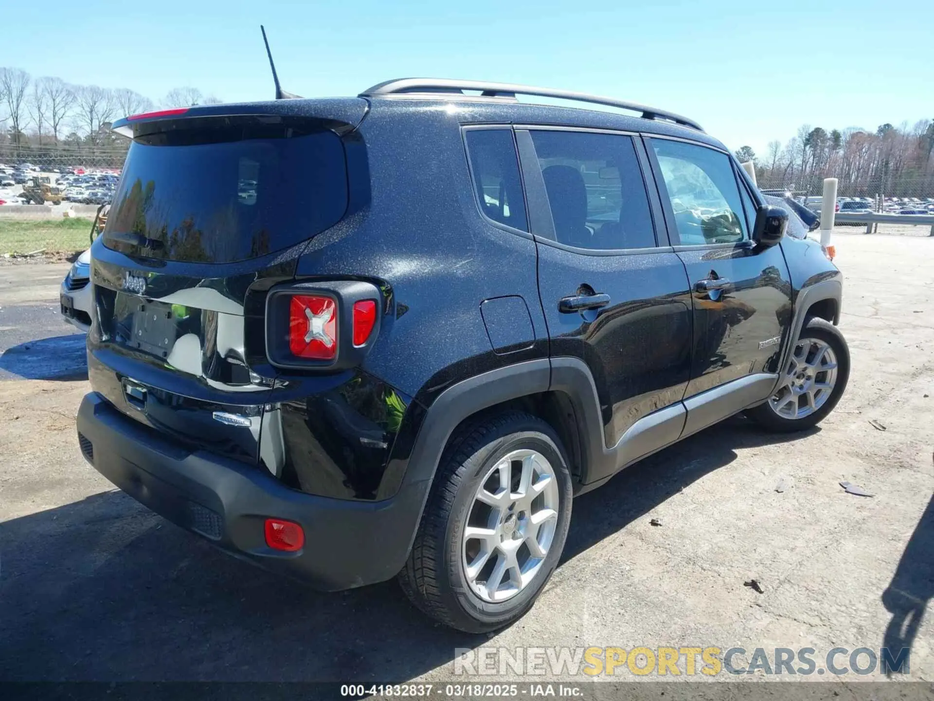 4 Photograph of a damaged car ZACNJABB9LPL63724 JEEP RENEGADE 2020
