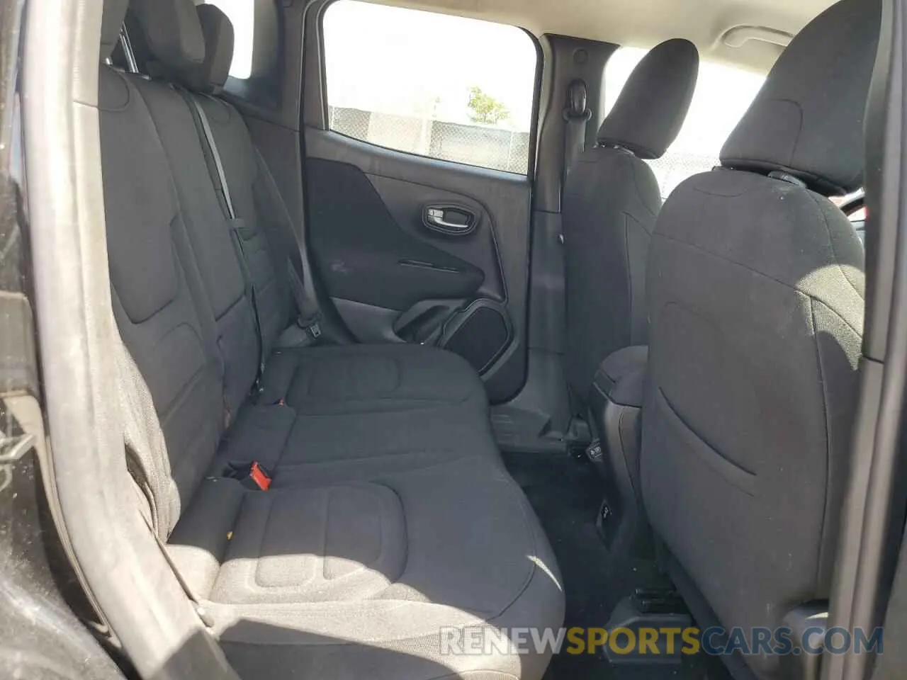 11 Photograph of a damaged car ZACNJABB9LPL65716 JEEP RENEGADE 2020