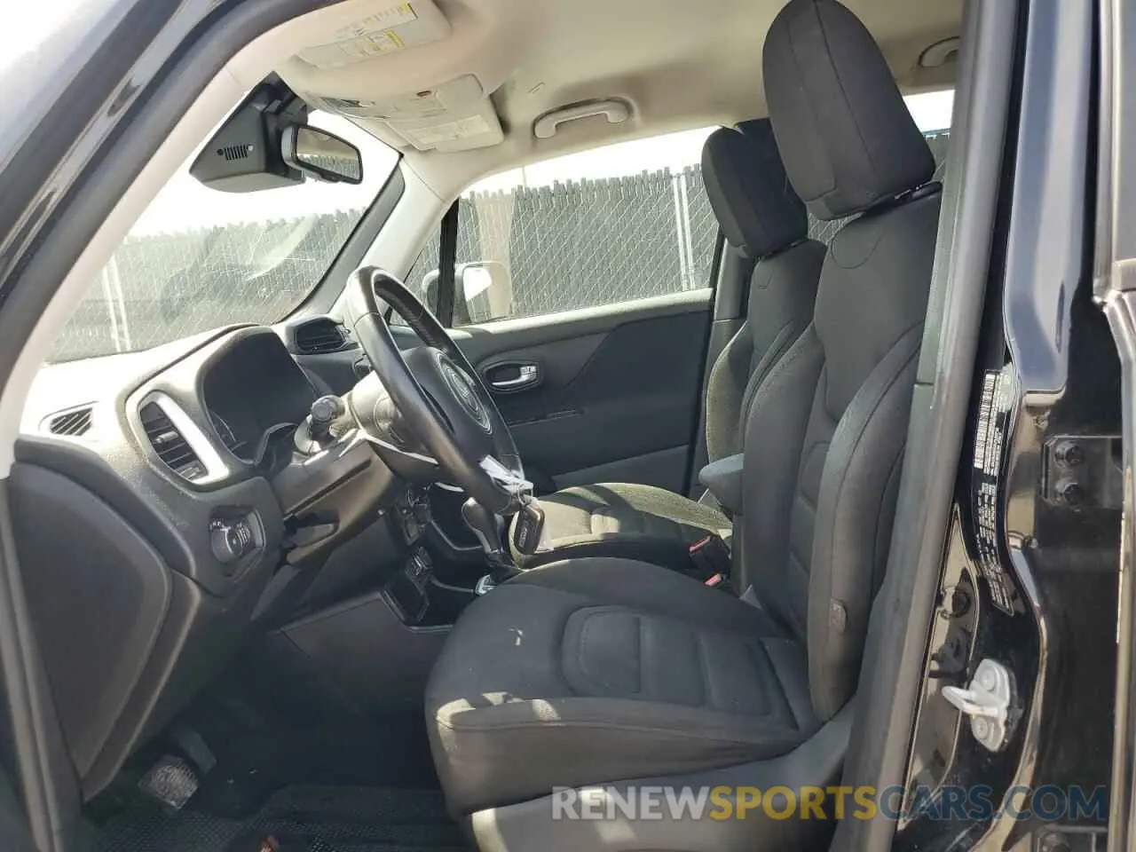 7 Photograph of a damaged car ZACNJABB9LPL65716 JEEP RENEGADE 2020