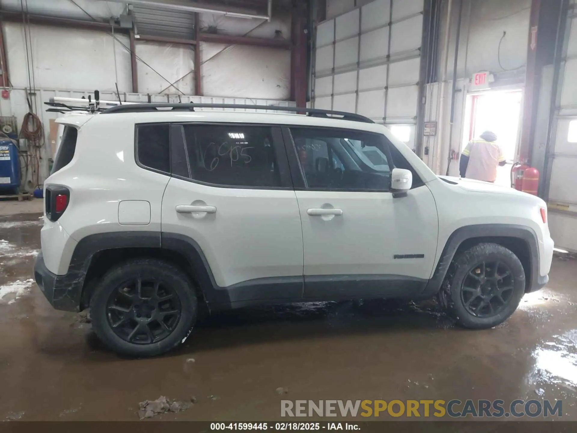 13 Фотография поврежденного автомобиля ZACNJABBXLPL10367 JEEP RENEGADE 2020