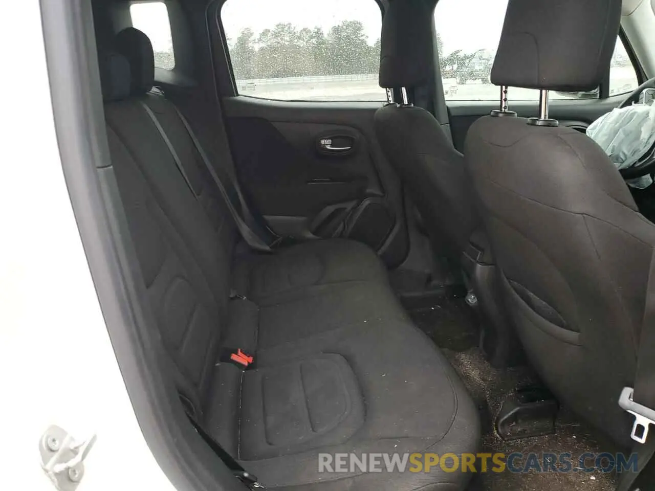 12 Photograph of a damaged car ZACNJABBXLPM03776 JEEP RENEGADE 2020