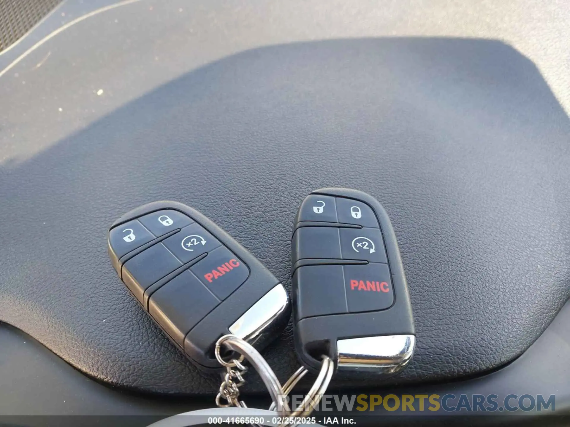 11 Фотография поврежденного автомобиля ZACNJAD10LPL74003 JEEP RENEGADE 2020