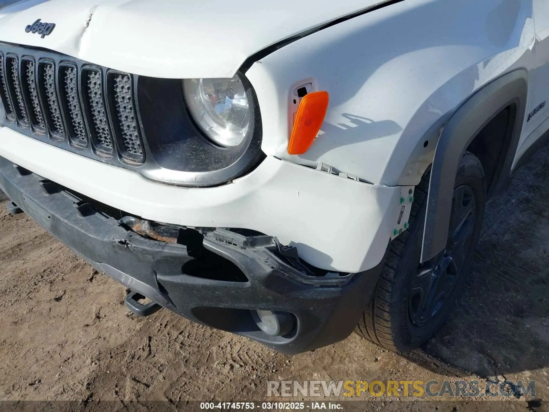 6 Photograph of a damaged car ZACNJBAB2LPL00570 JEEP RENEGADE 2020