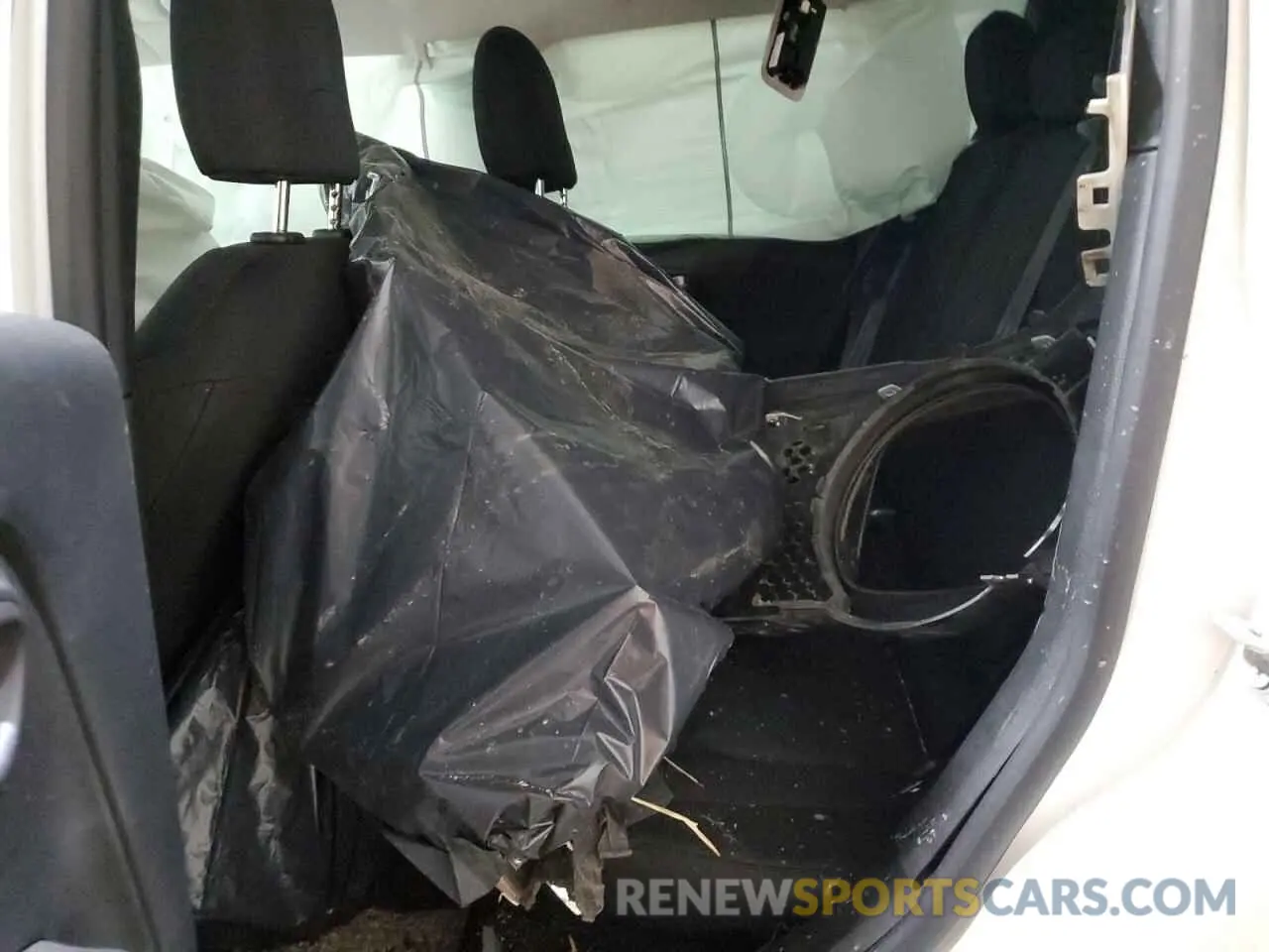 11 Photograph of a damaged car ZACNJBAB5LPL67390 JEEP RENEGADE 2020