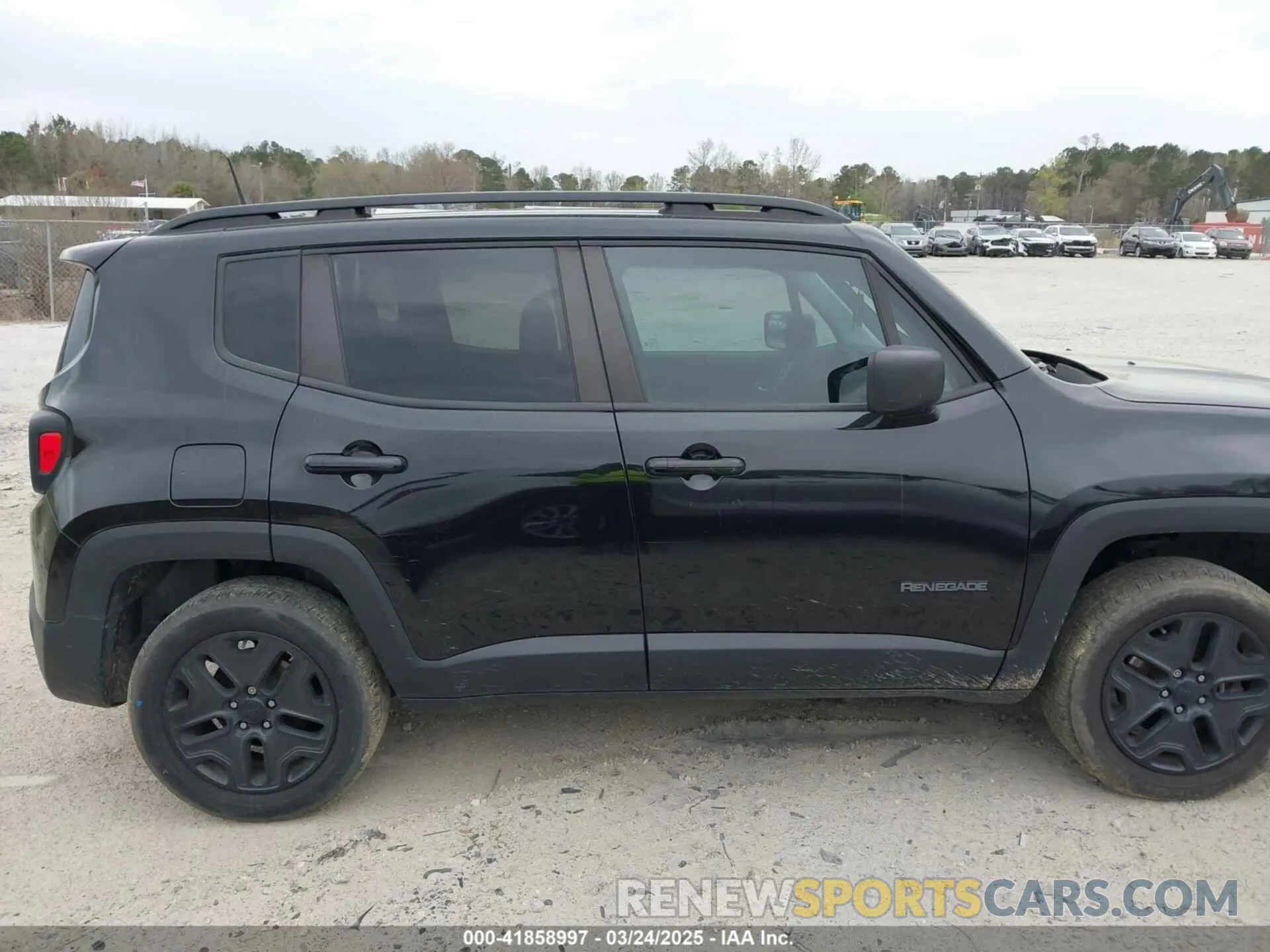 13 Photograph of a damaged car ZACNJBAB7LPK90621 JEEP RENEGADE 2020