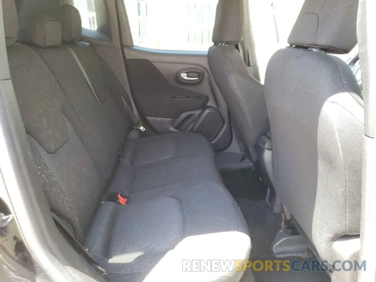 10 Фотография поврежденного автомобиля ZACNJBAB8LPK99358 JEEP RENEGADE 2020