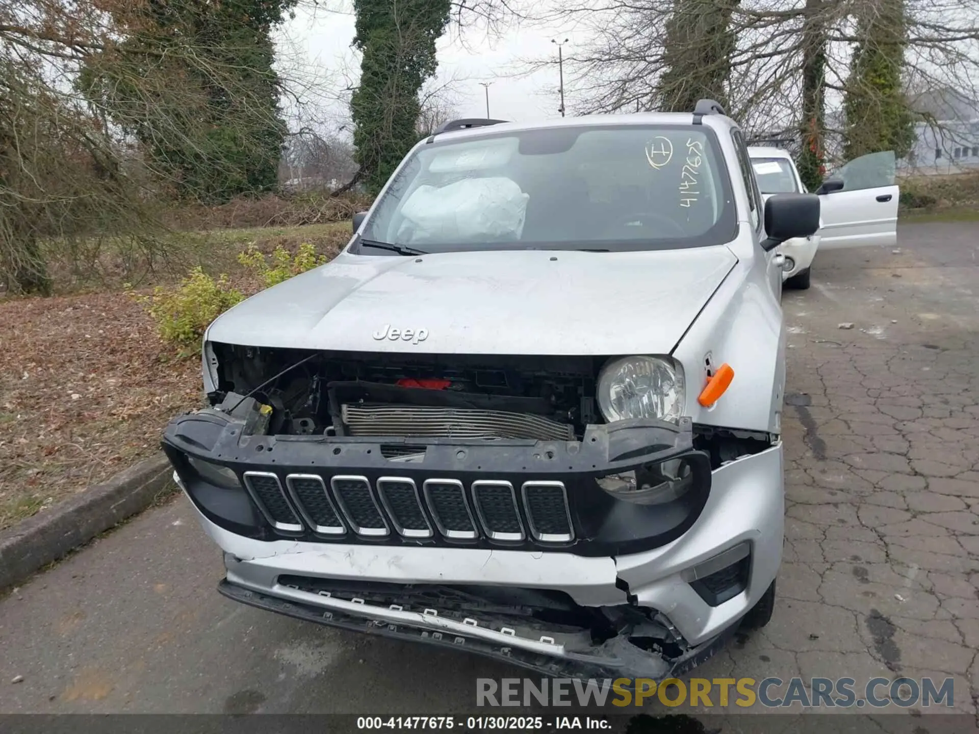 12 Photograph of a damaged car ZACNJBAB8LPL52205 JEEP RENEGADE 2020