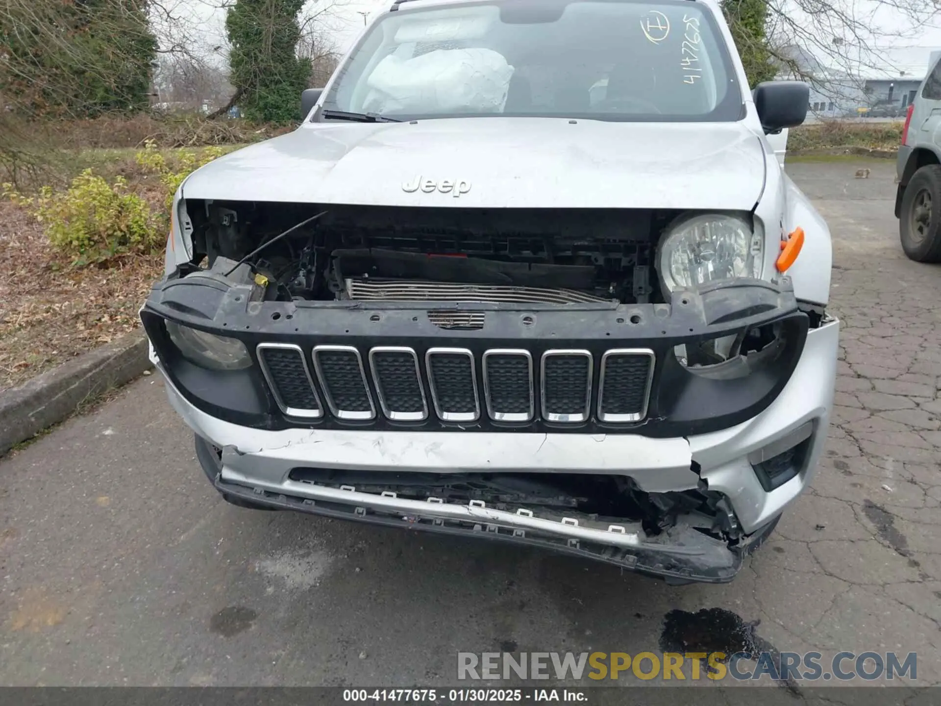 6 Photograph of a damaged car ZACNJBAB8LPL52205 JEEP RENEGADE 2020