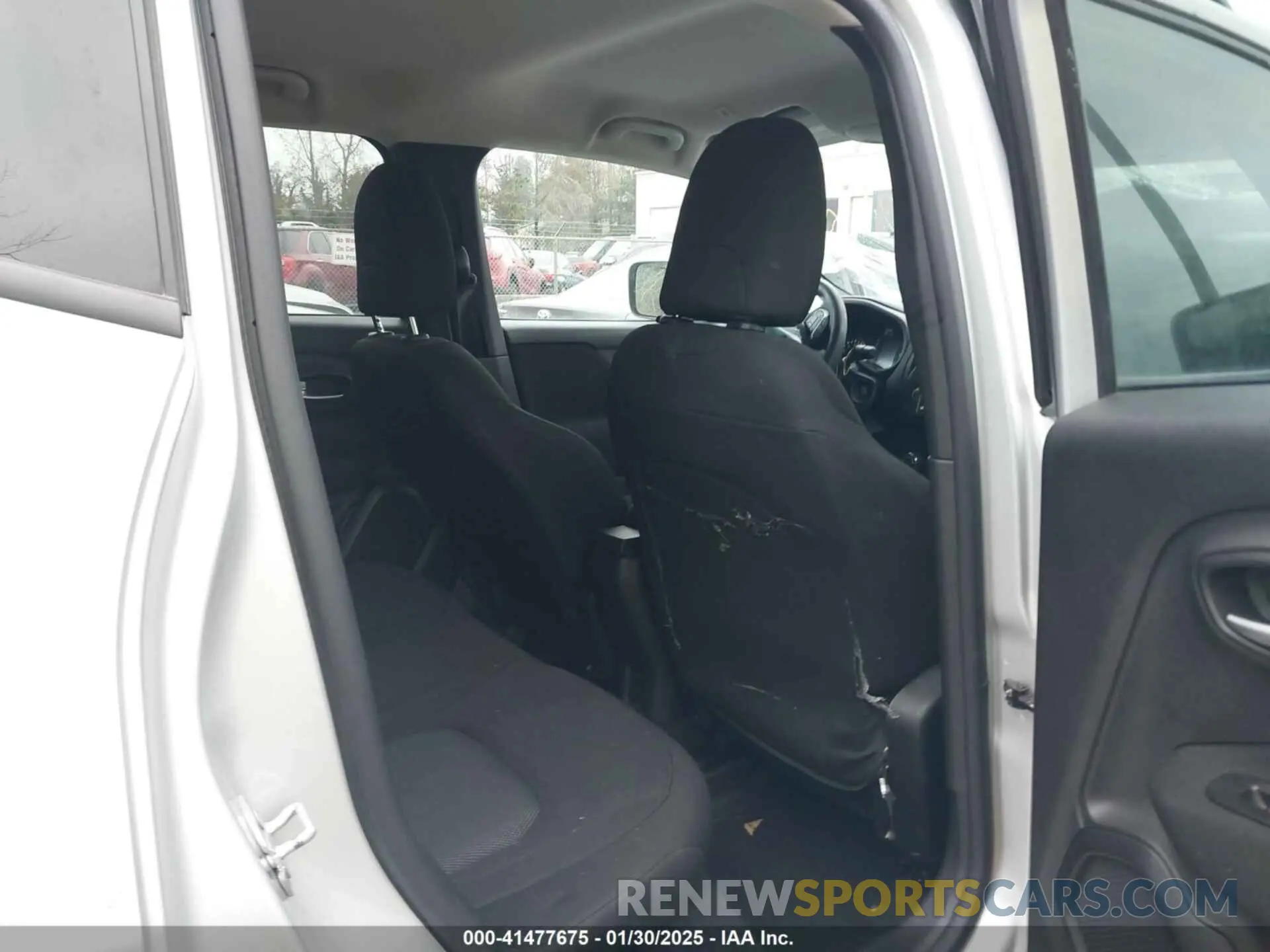 8 Photograph of a damaged car ZACNJBAB8LPL52205 JEEP RENEGADE 2020