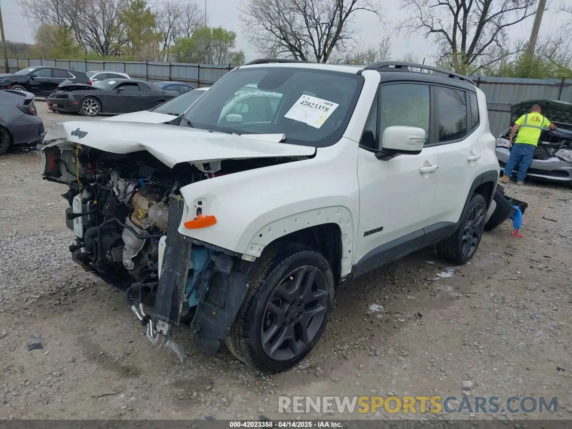 2 Фотография поврежденного автомобиля ZACNJBB11LPM04232 JEEP RENEGADE 2020