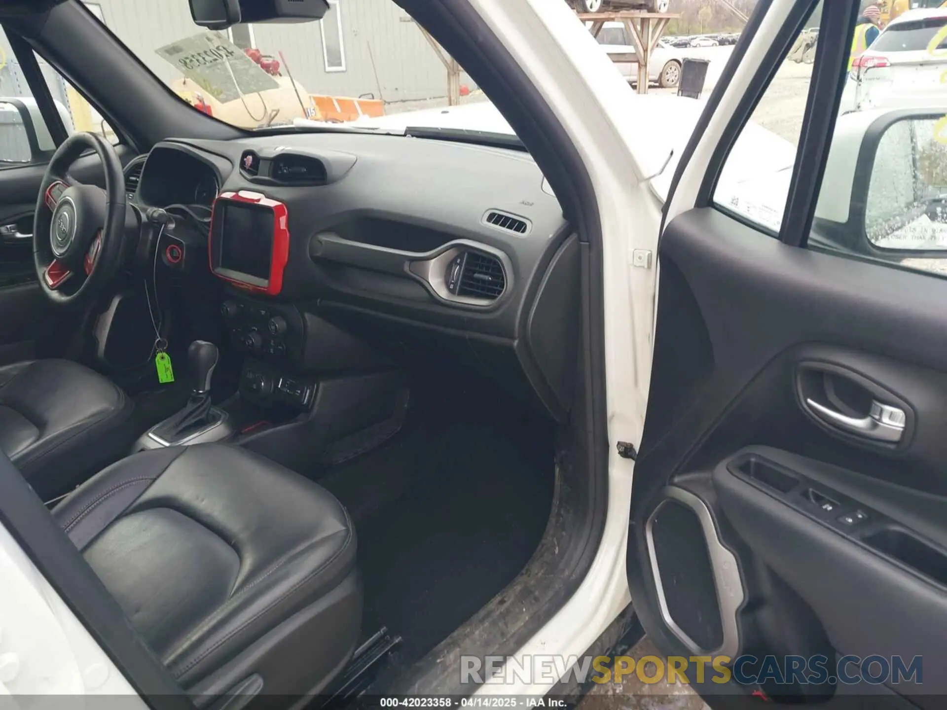 5 Фотография поврежденного автомобиля ZACNJBB11LPM04232 JEEP RENEGADE 2020
