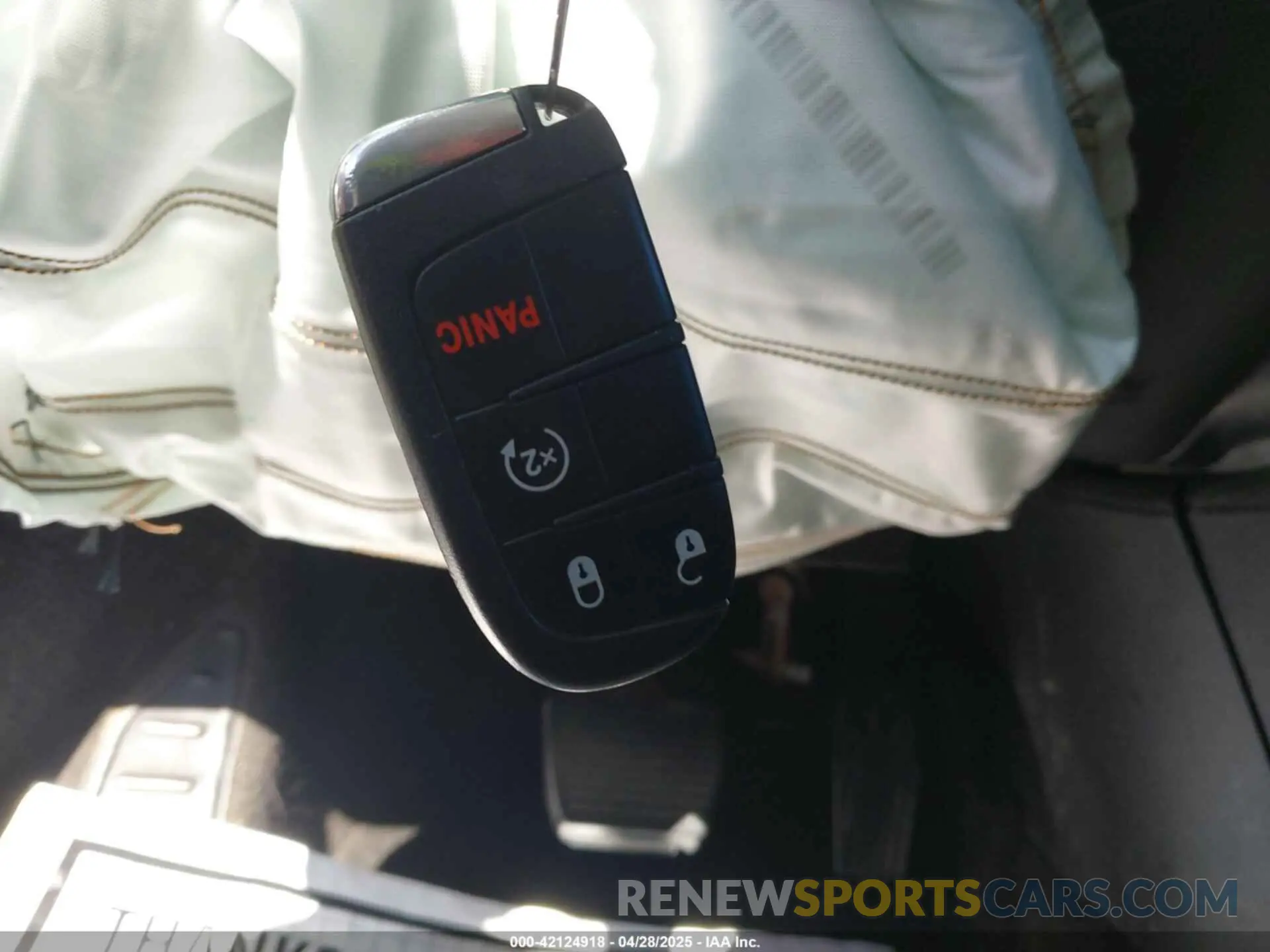 11 Photograph of a damaged car ZACNJBBB3LPL02553 JEEP RENEGADE 2020