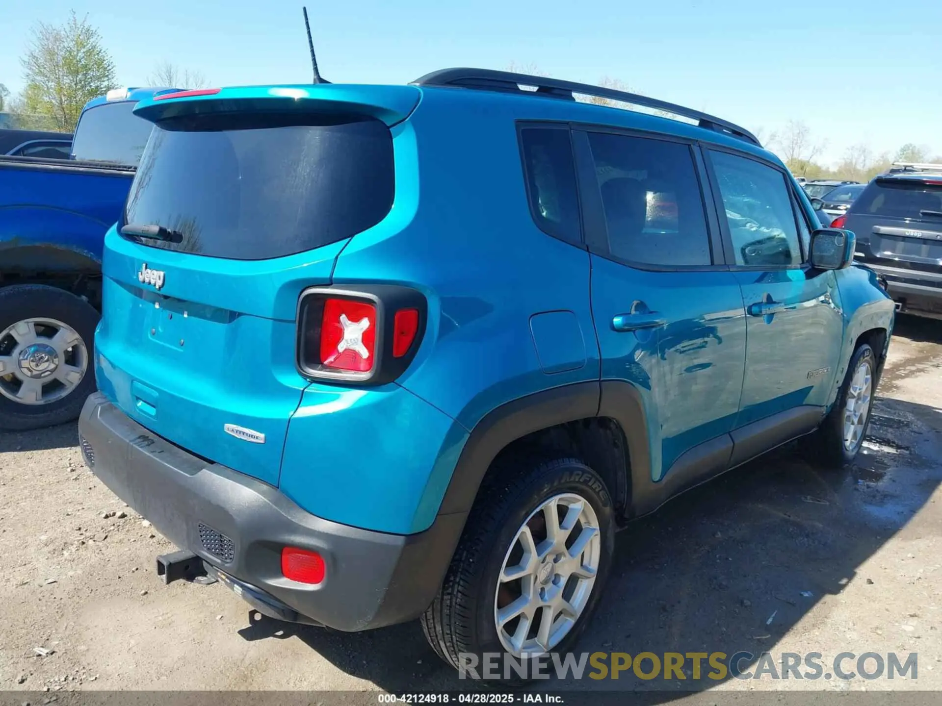 4 Photograph of a damaged car ZACNJBBB3LPL02553 JEEP RENEGADE 2020