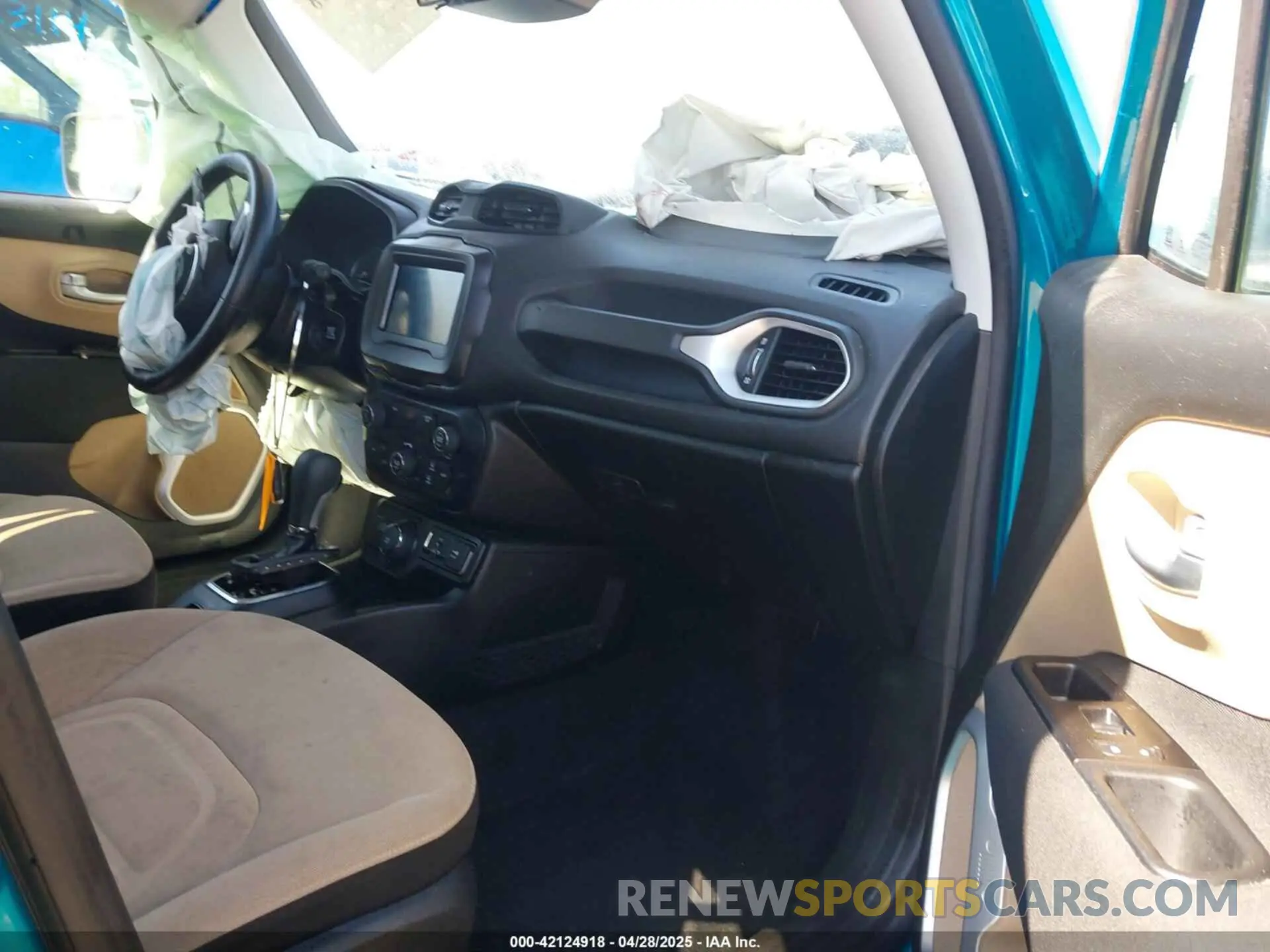 5 Photograph of a damaged car ZACNJBBB3LPL02553 JEEP RENEGADE 2020
