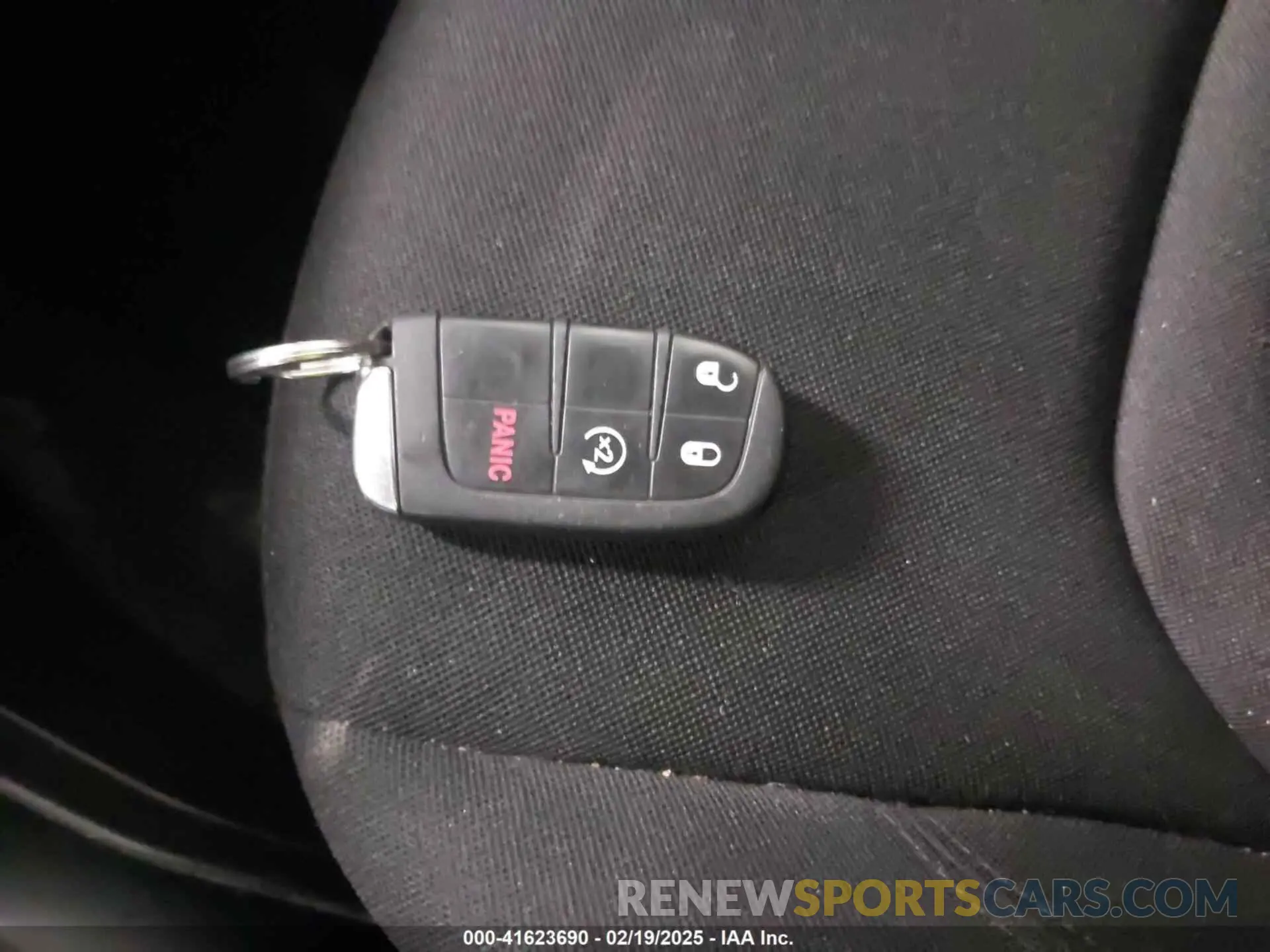 11 Photograph of a damaged car ZACNJBBB3LPL03749 JEEP RENEGADE 2020