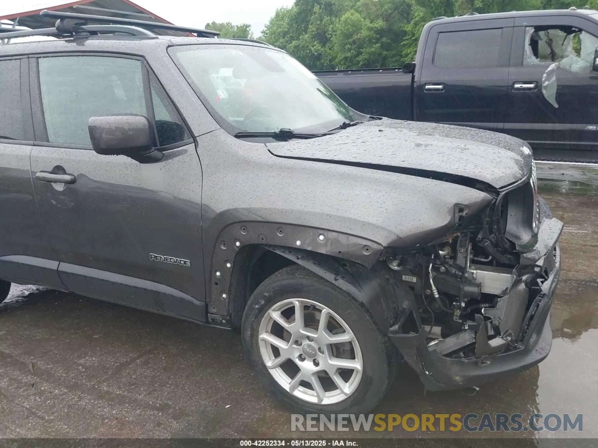 17 Photograph of a damaged car ZACNJBBB4LPL28384 JEEP RENEGADE 2020