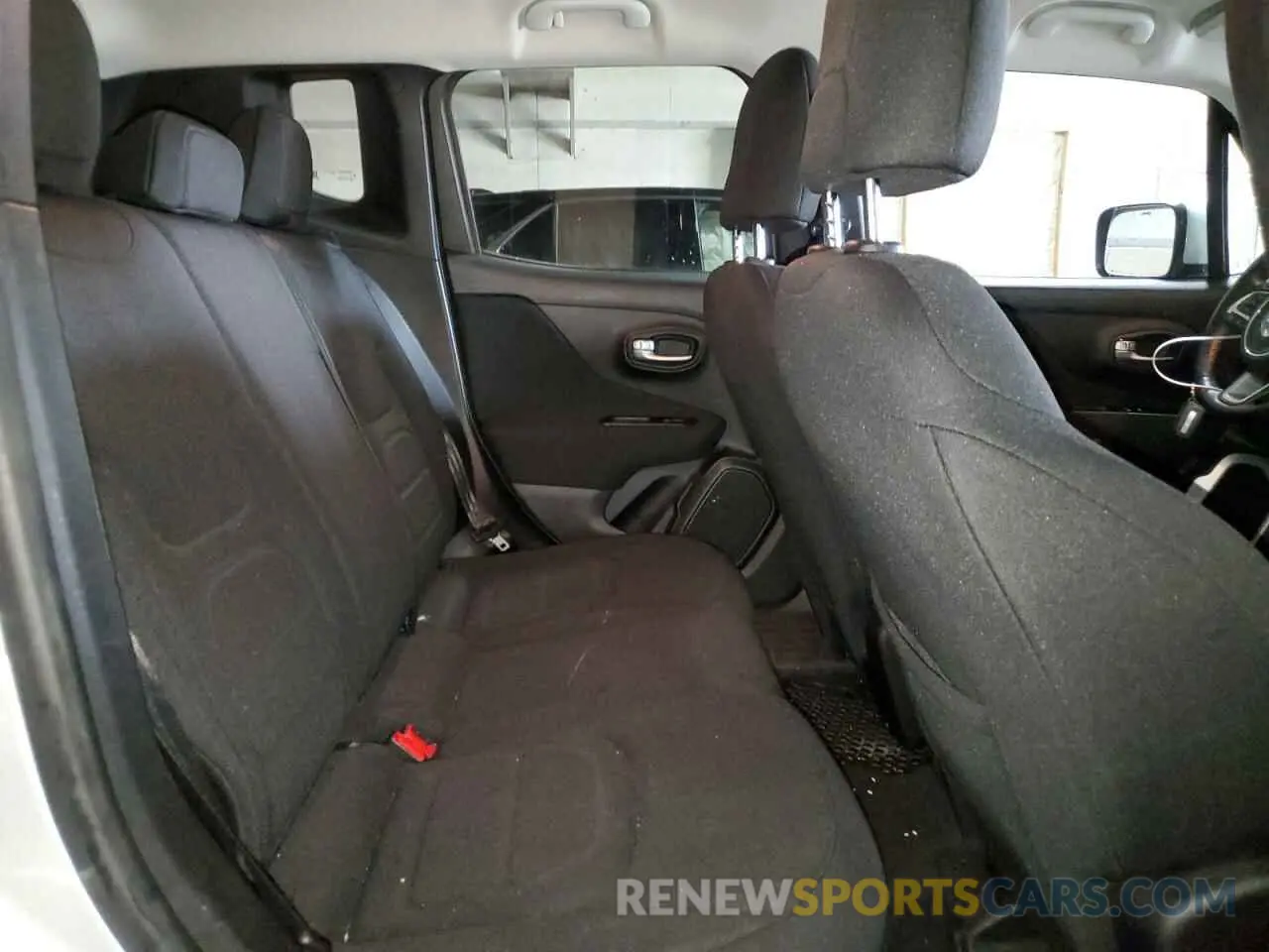 10 Photograph of a damaged car ZACNJBBB5LPL20522 JEEP RENEGADE 2020