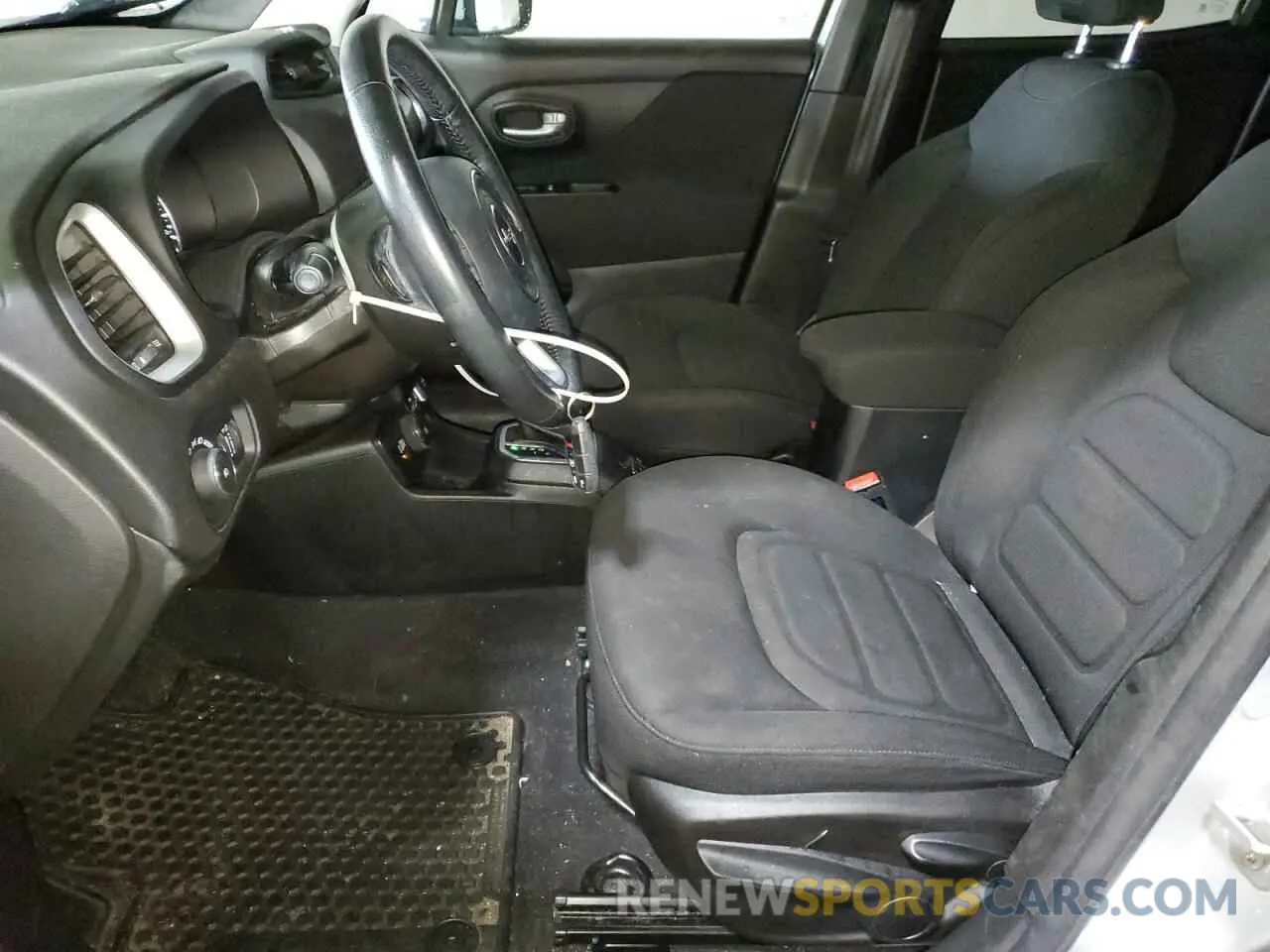 7 Photograph of a damaged car ZACNJBBB5LPL20522 JEEP RENEGADE 2020
