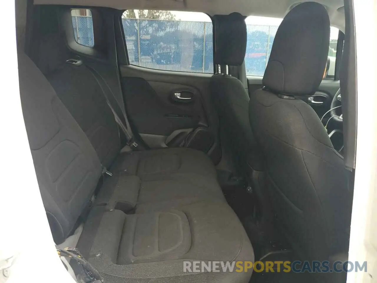 11 Photograph of a damaged car ZACNJBBB7LPL44224 JEEP RENEGADE 2020