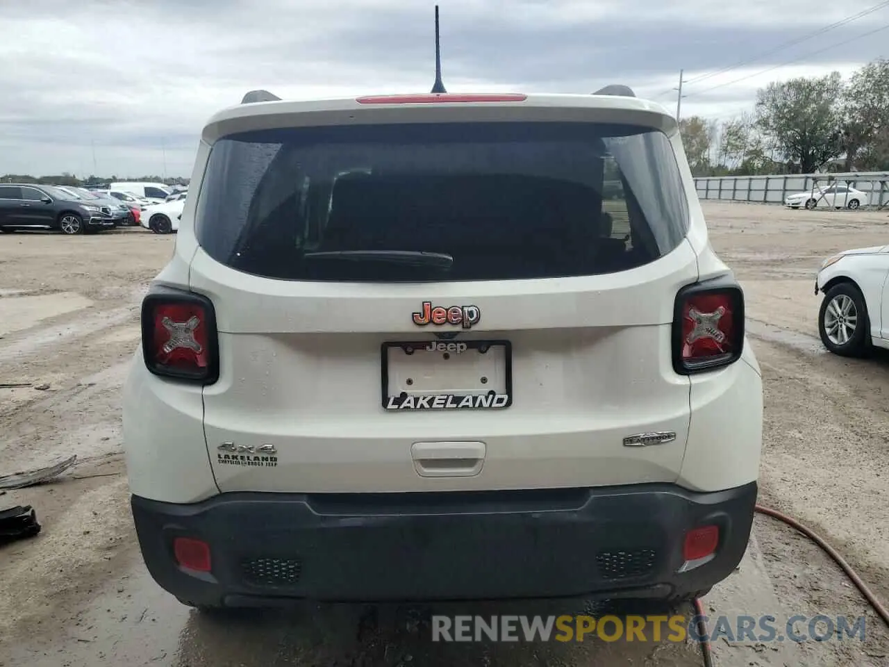 6 Photograph of a damaged car ZACNJBBB7LPL44224 JEEP RENEGADE 2020