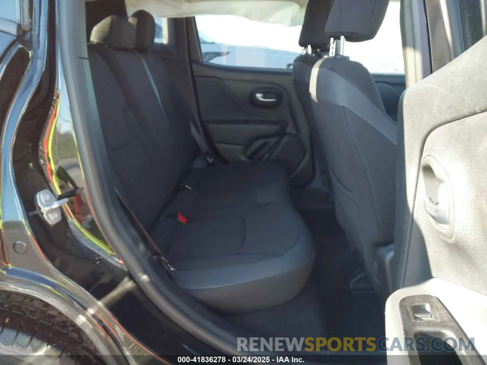 8 Photograph of a damaged car ZACNJBBB9LPL96907 JEEP RENEGADE 2020