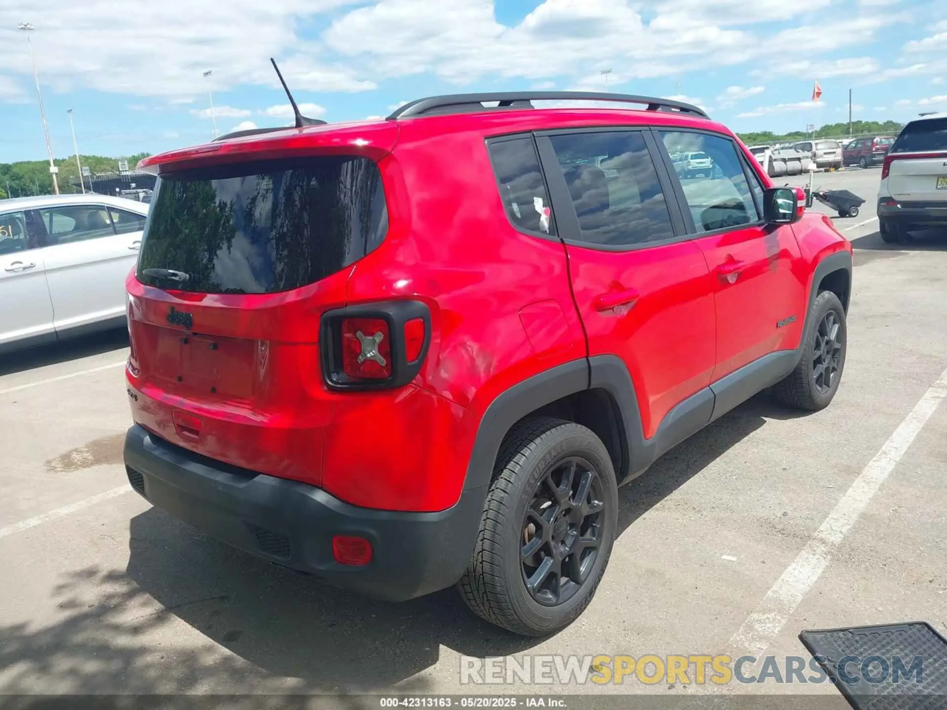 4 Photograph of a damaged car ZACNJBBBXLPL84152 JEEP RENEGADE 2020