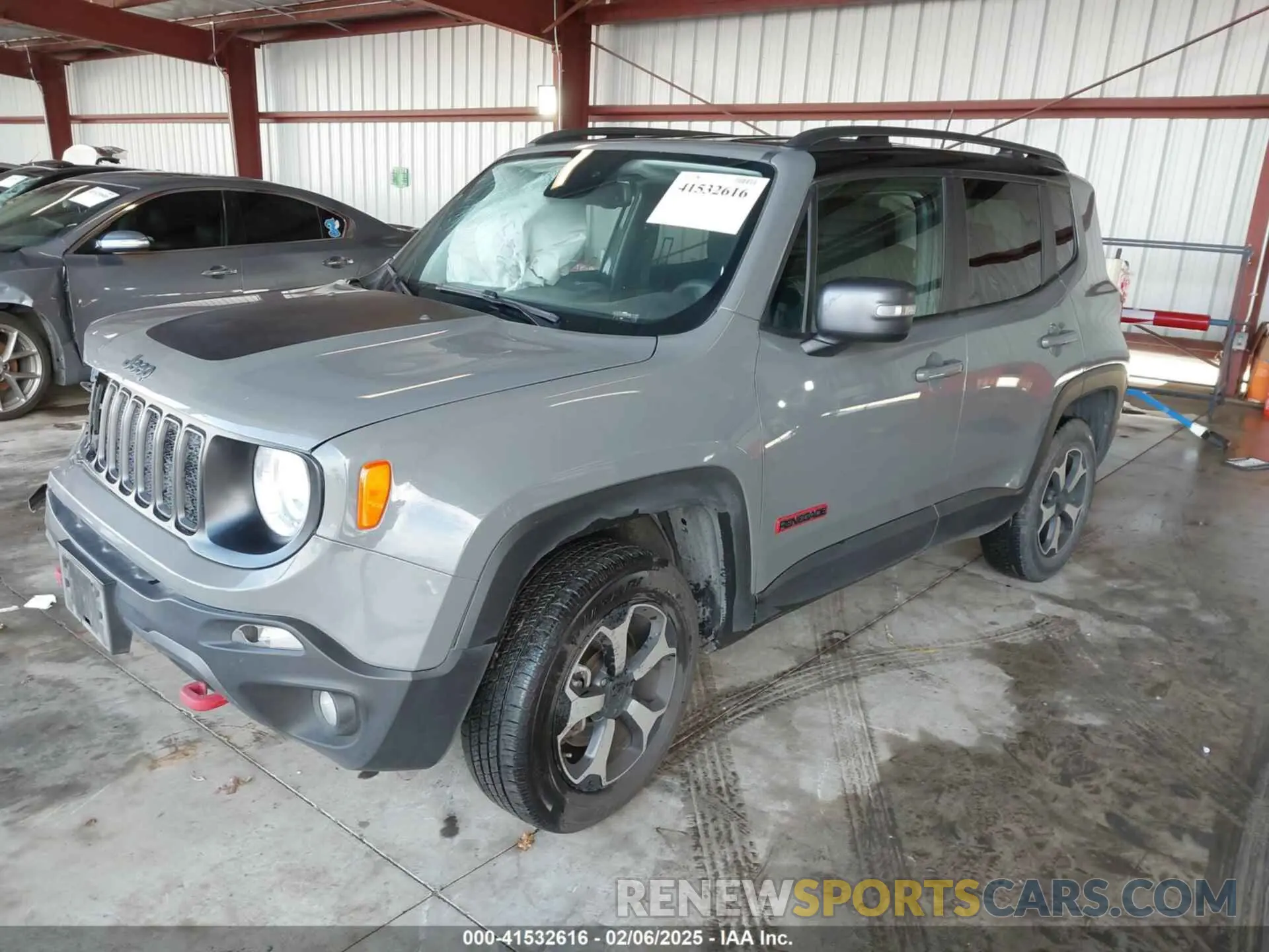 2 Photograph of a damaged car ZACNJBC14LPL92575 JEEP RENEGADE 2020