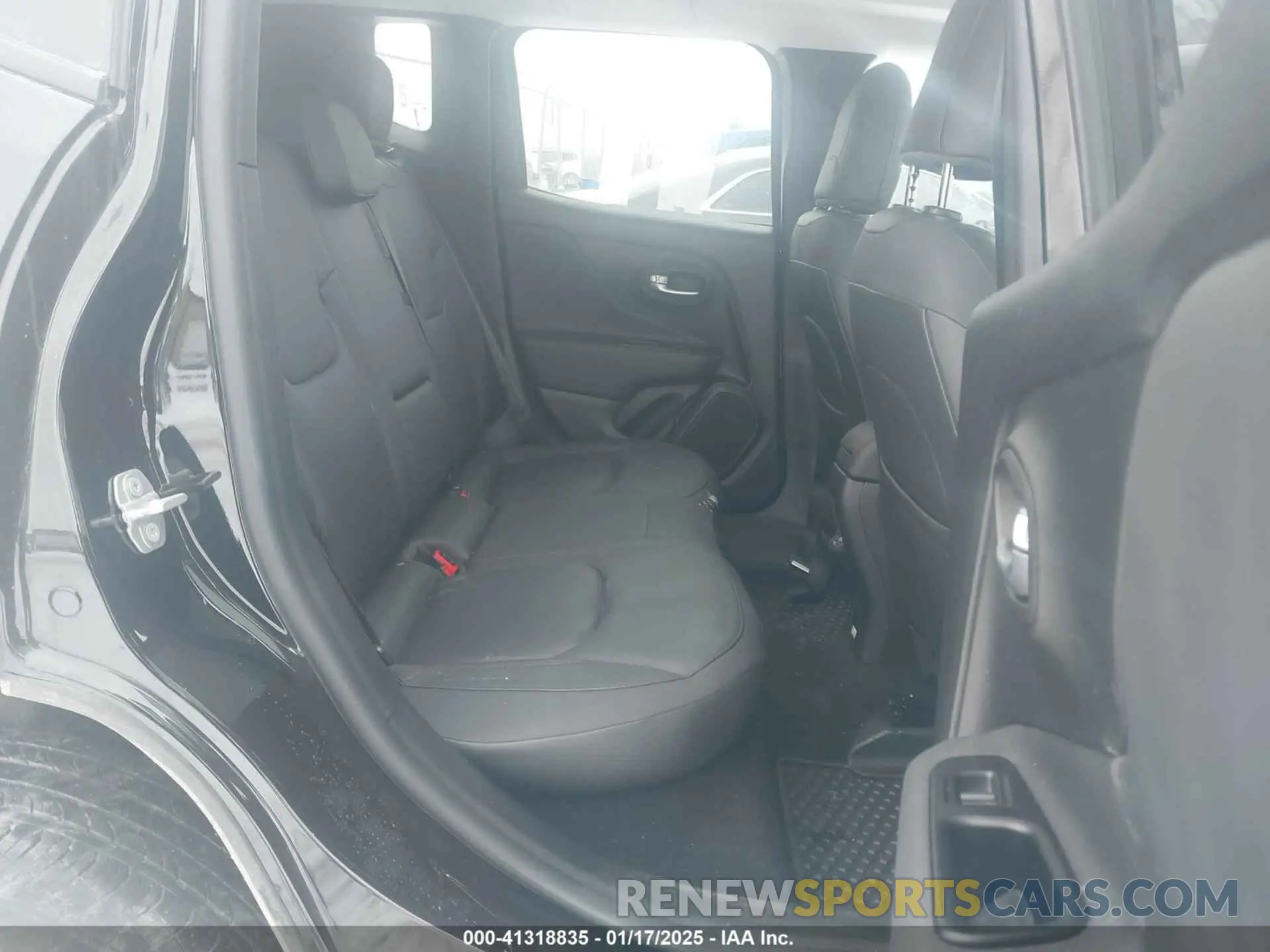 8 Photograph of a damaged car ZACNJBC16LPL35469 JEEP RENEGADE 2020