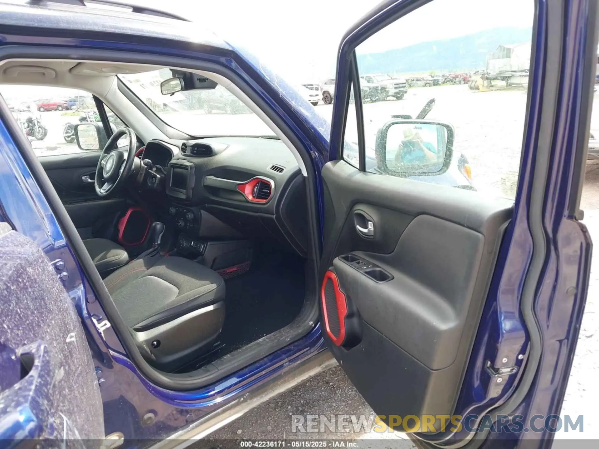 5 Photograph of a damaged car ZACNJBC16LPL78404 JEEP RENEGADE 2020