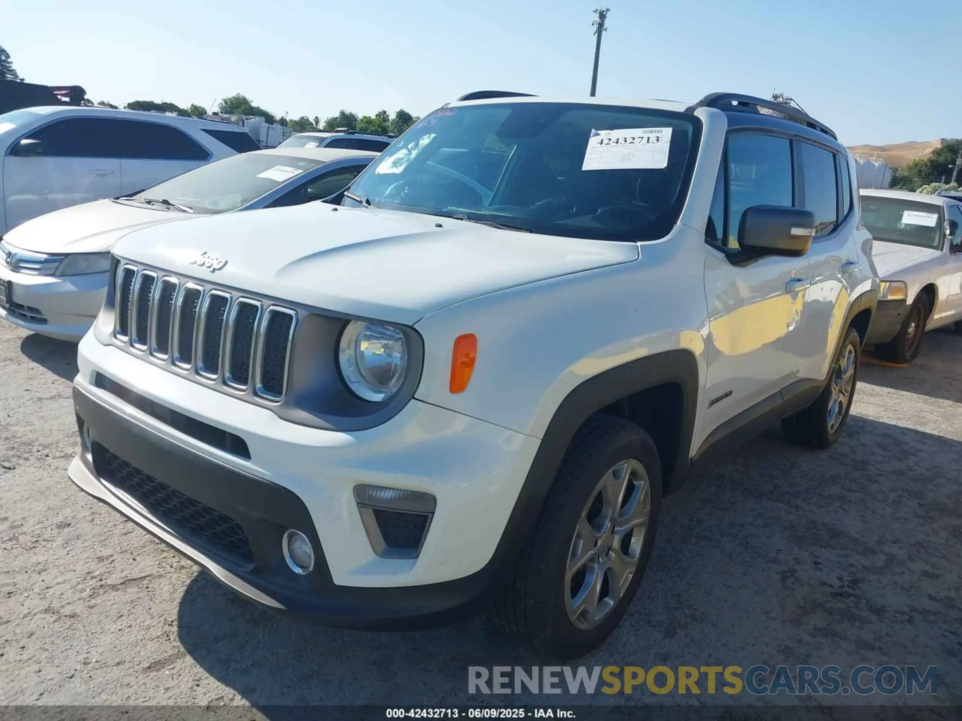 2 Photograph of a damaged car ZACNJBD14LPL93837 JEEP RENEGADE 2020