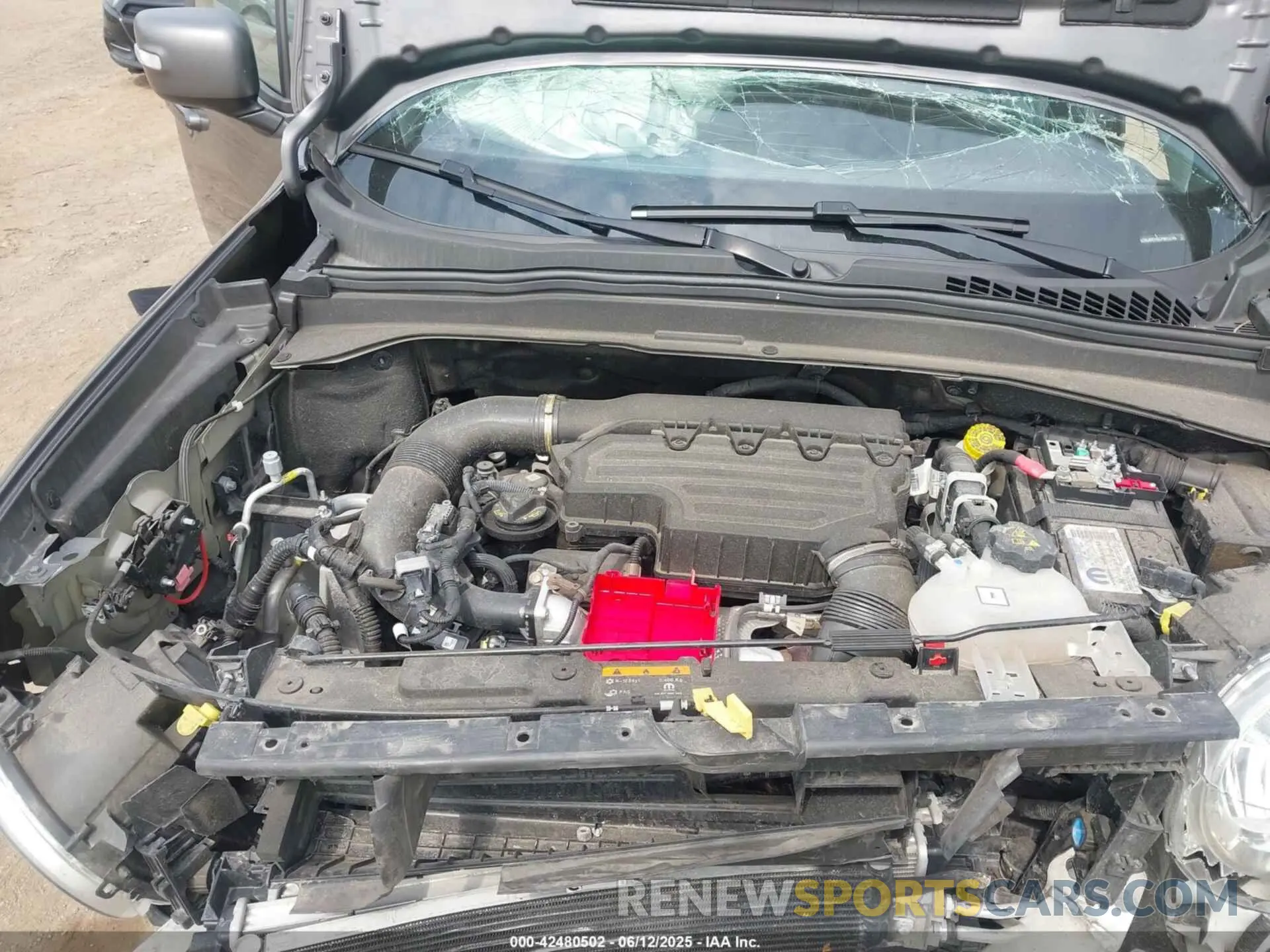 10 Photograph of a damaged car ZACNJBD16LPM13909 JEEP RENEGADE 2020
