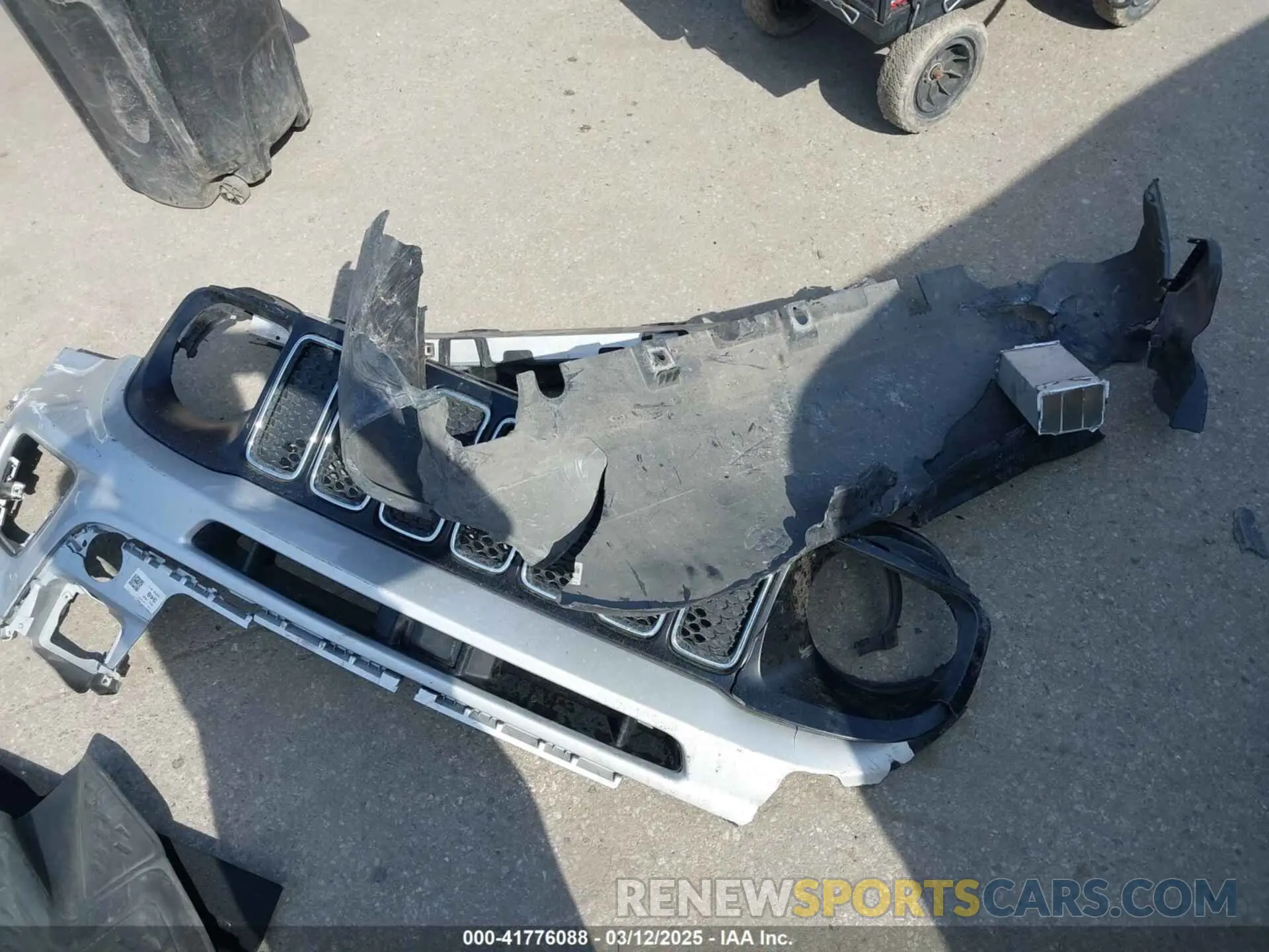 12 Фотография поврежденного автомобиля ZACNJCAB0MPM32217 JEEP RENEGADE 2021