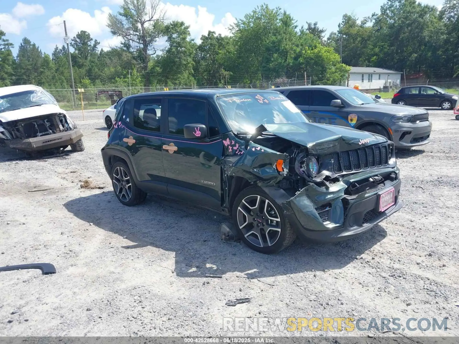 1 Фотография поврежденного автомобиля ZACNJCAB1MPM80678 JEEP RENEGADE 2021