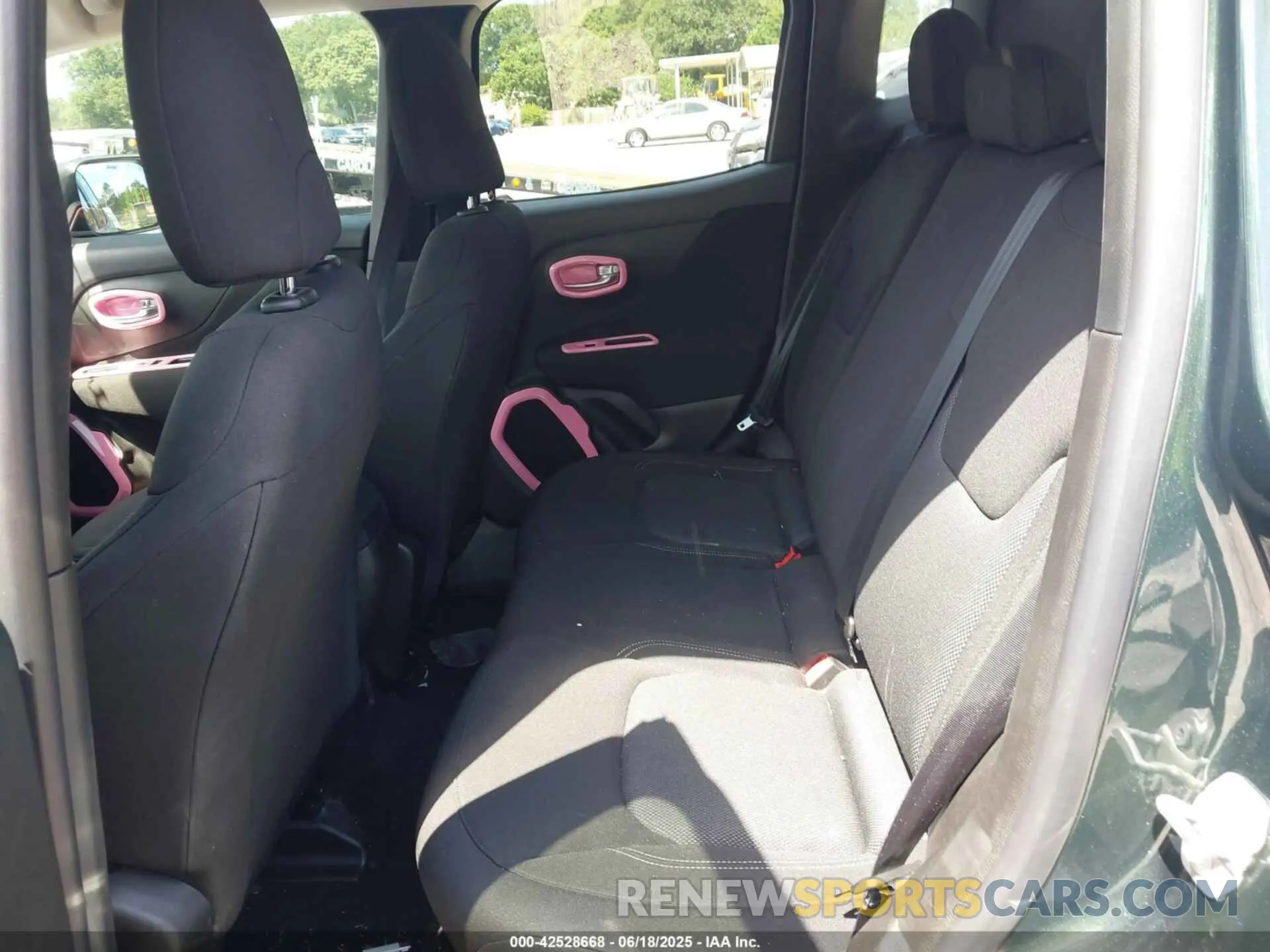 8 Фотография поврежденного автомобиля ZACNJCAB1MPM80678 JEEP RENEGADE 2021