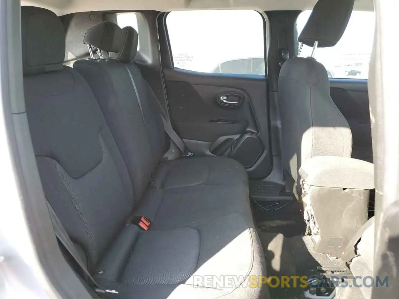 12 Фотография поврежденного автомобиля ZACNJCAB5MPM24663 JEEP RENEGADE 2021