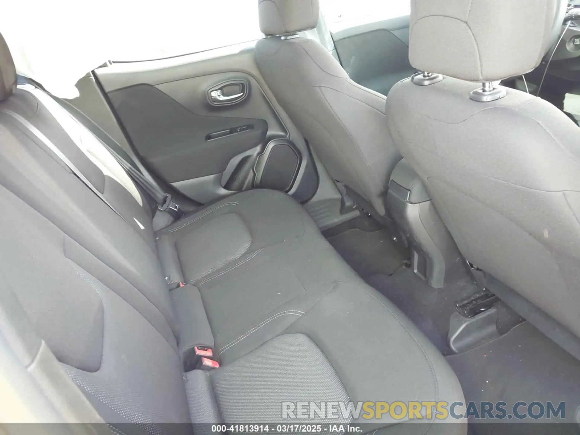 8 Фотография поврежденного автомобиля ZACNJCAB8MPM72920 JEEP RENEGADE 2021