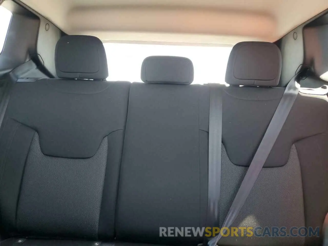 10 Фотография поврежденного автомобиля ZACNJCAB8MPM95324 JEEP RENEGADE 2021