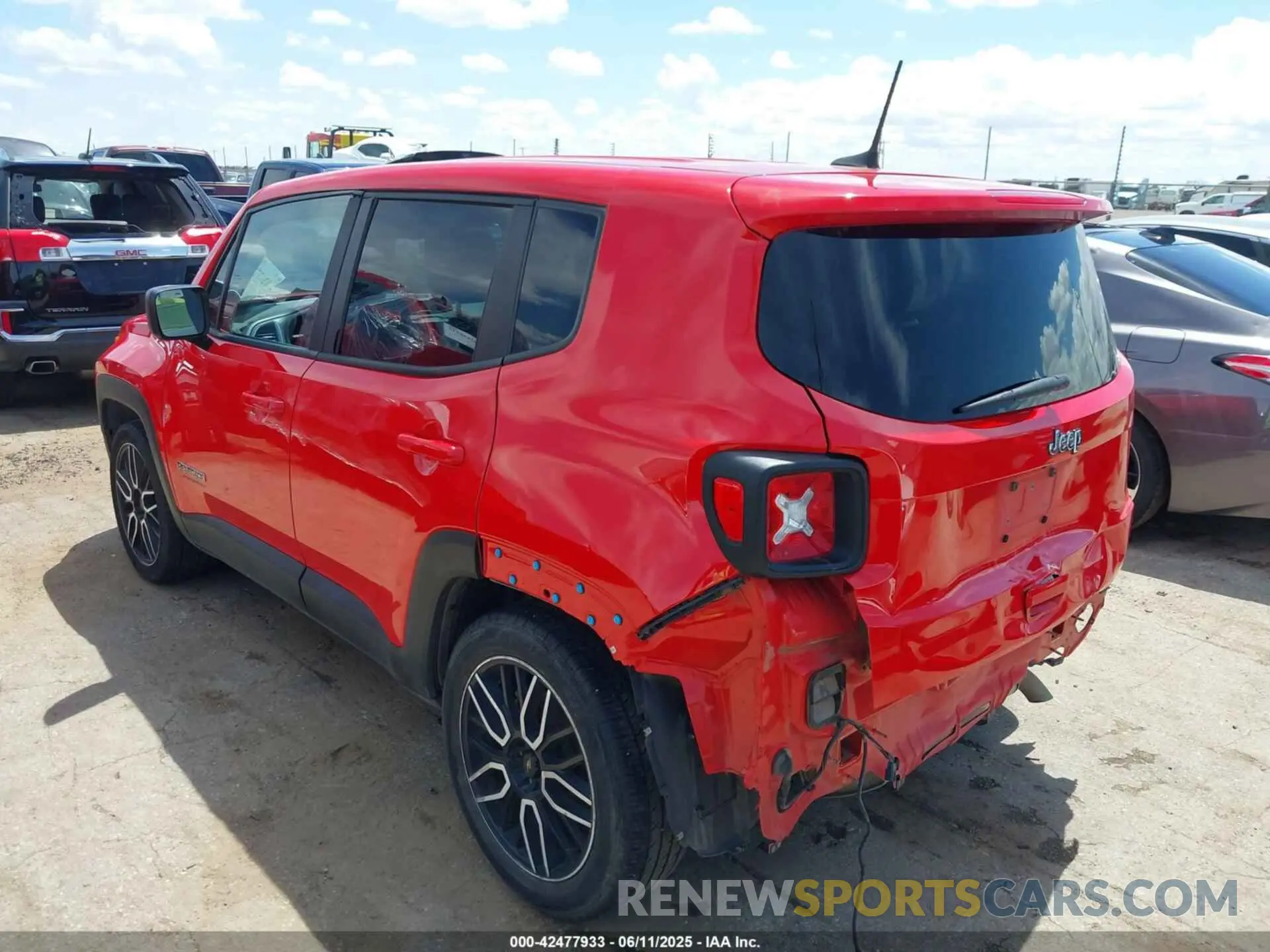 3 Photograph of a damaged car ZACNJCABXMPM46982 JEEP RENEGADE 2021