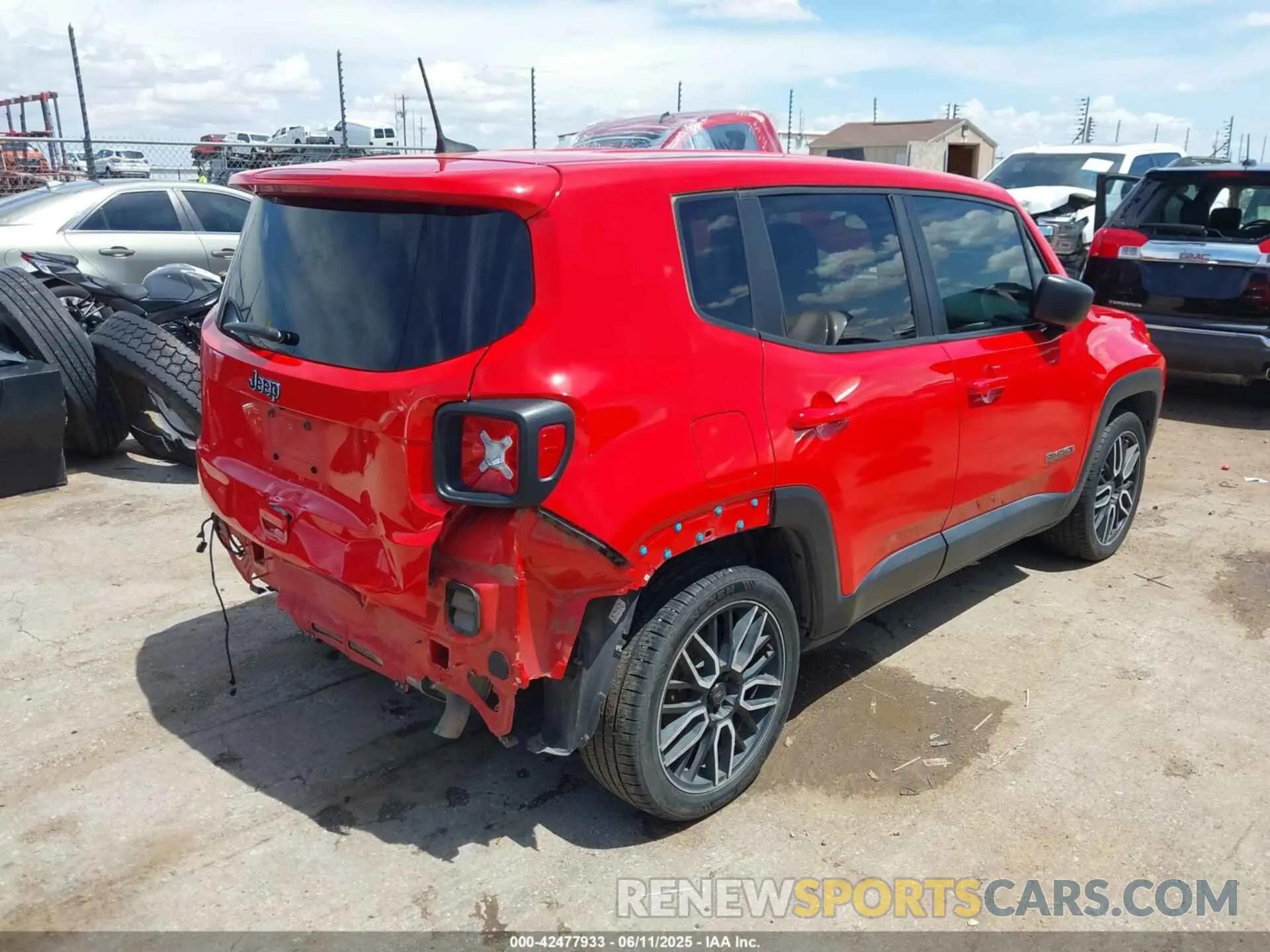 4 Photograph of a damaged car ZACNJCABXMPM46982 JEEP RENEGADE 2021