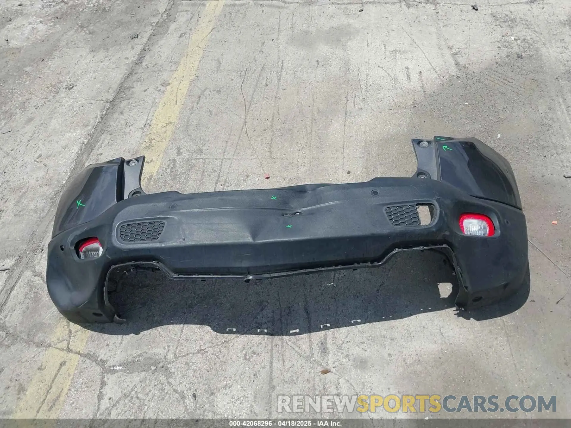 12 Photograph of a damaged car ZACNJCB13MPM31844 JEEP RENEGADE 2021