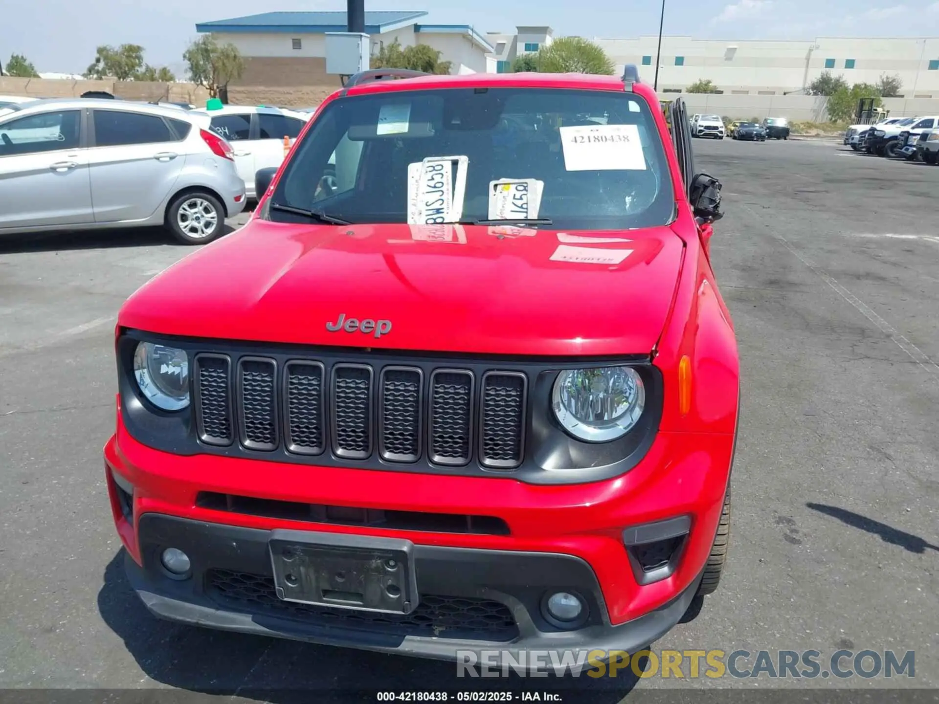 12 Photograph of a damaged car ZACNJCBB4MPM32798 JEEP RENEGADE 2021